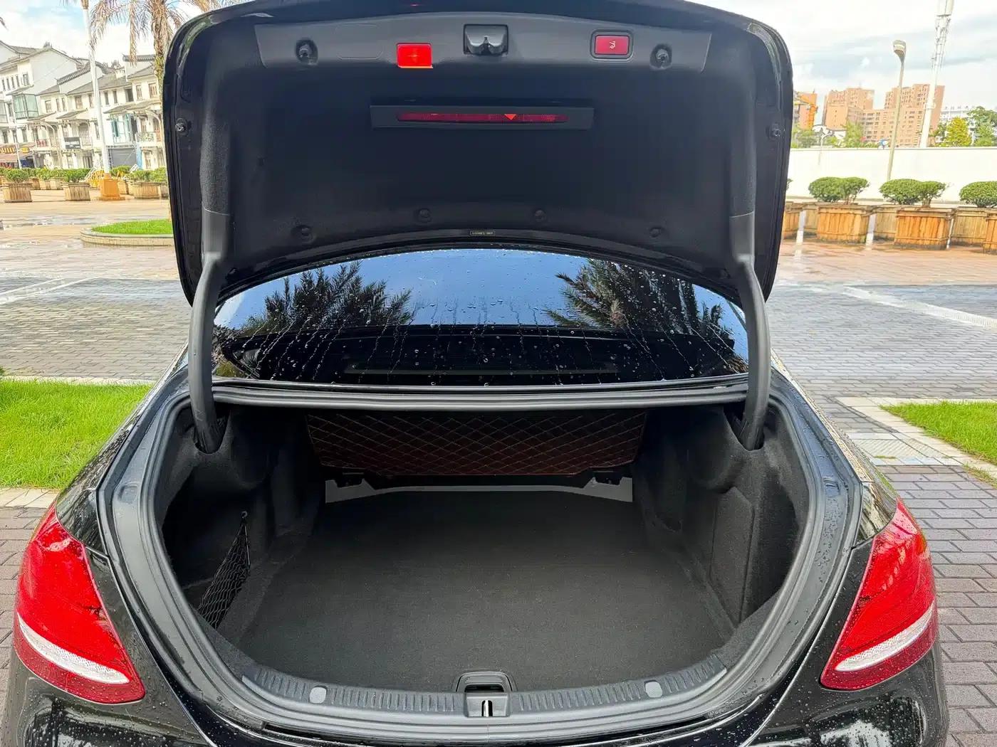 2016 Mercedes-Benz E-Class E 300 L Sport Style — миниатюра 12