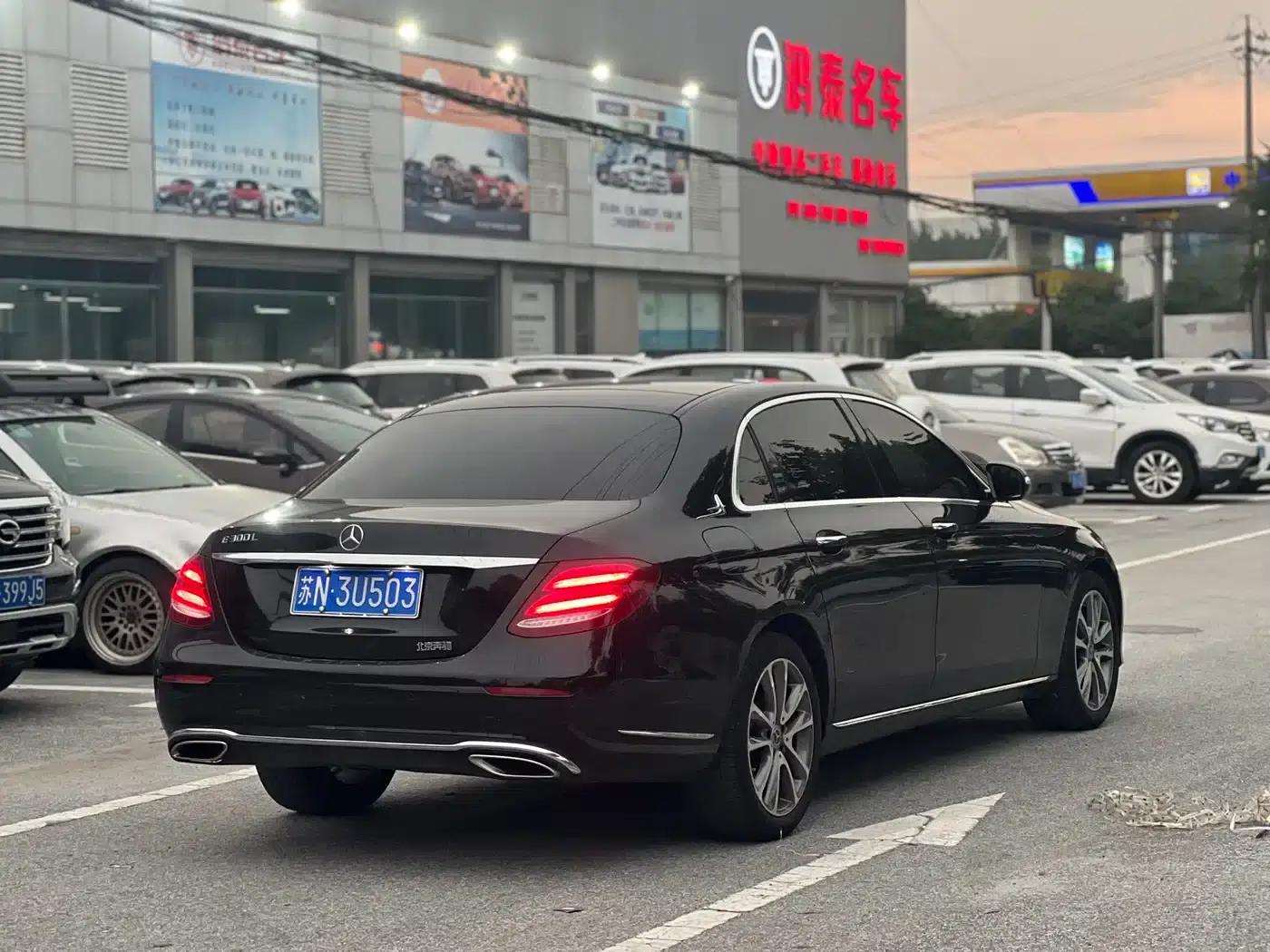 2019 Mercedes-Benz E-Class E 300 L Luxury — миниатюра 6