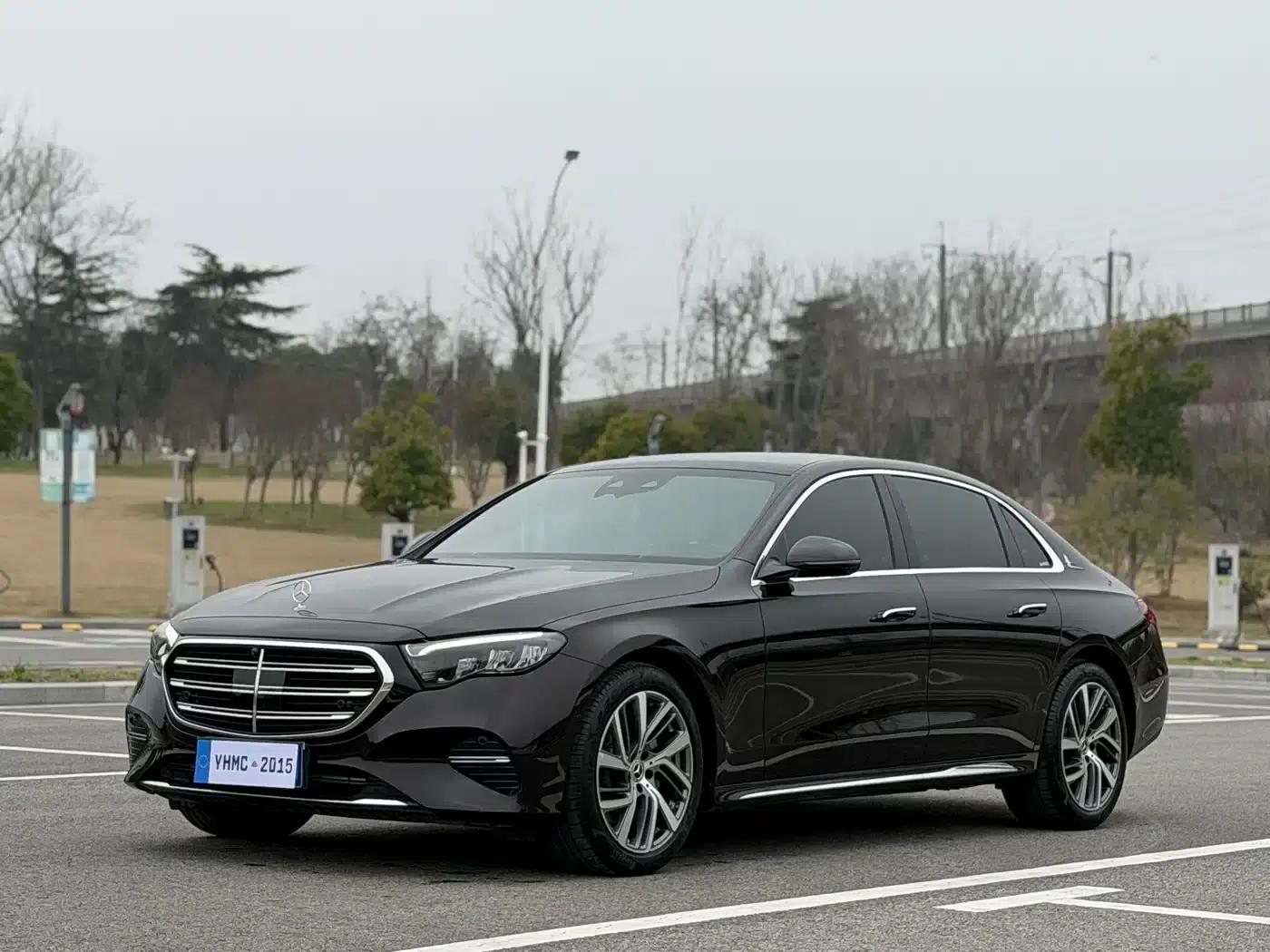 Mercedes-Benz E-Class 2024 E 300 L Fashion Edition — миниатюра 1
