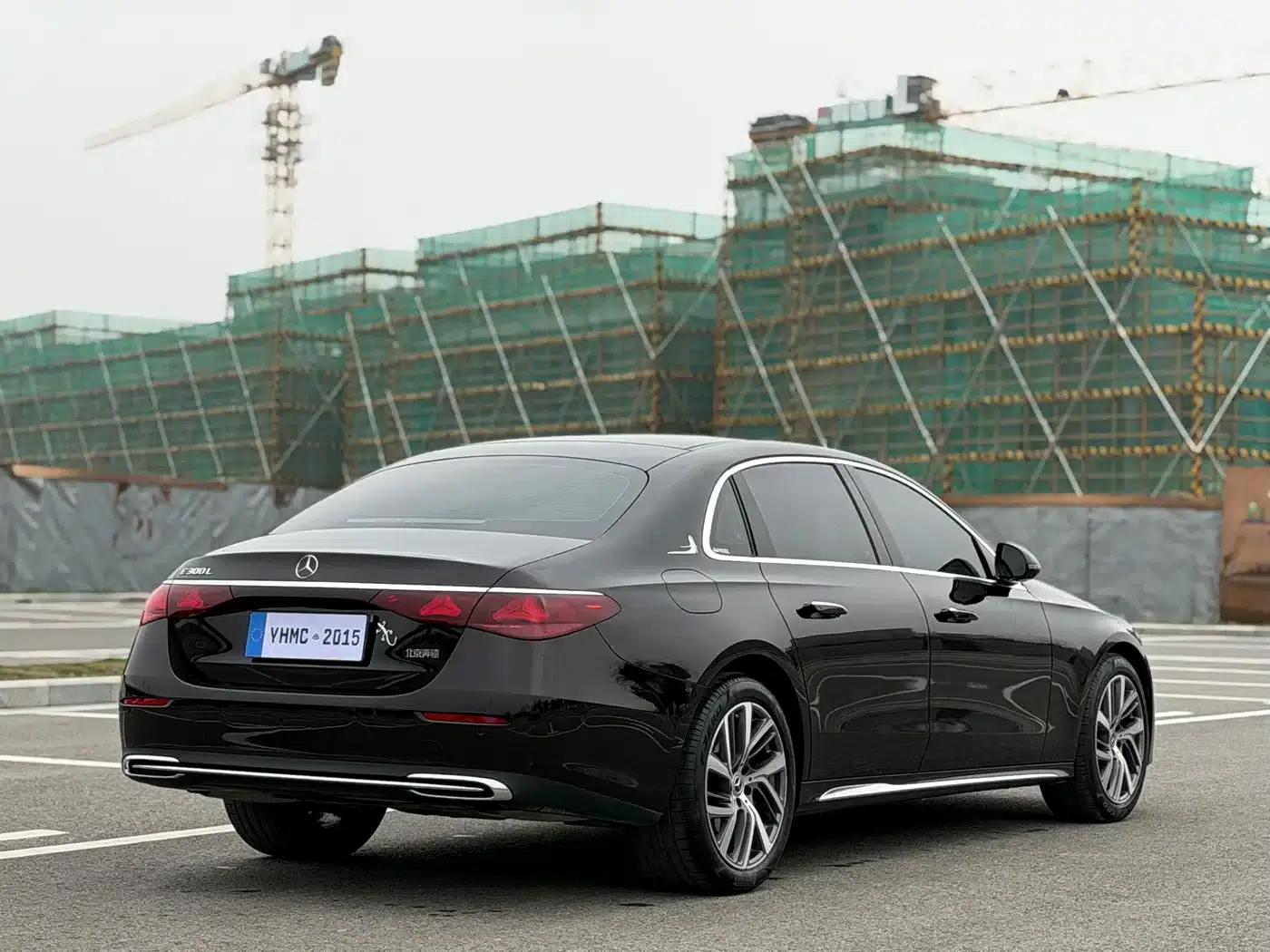 Mercedes-Benz E-Class 2024 E 300 L Fashion Edition — миниатюра 19