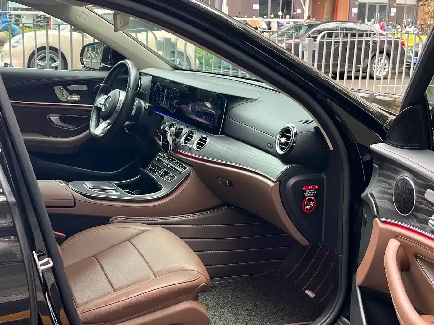 Mercedes-Benz E-Class 2020 E 300 L Sport Style — миниатюра 8