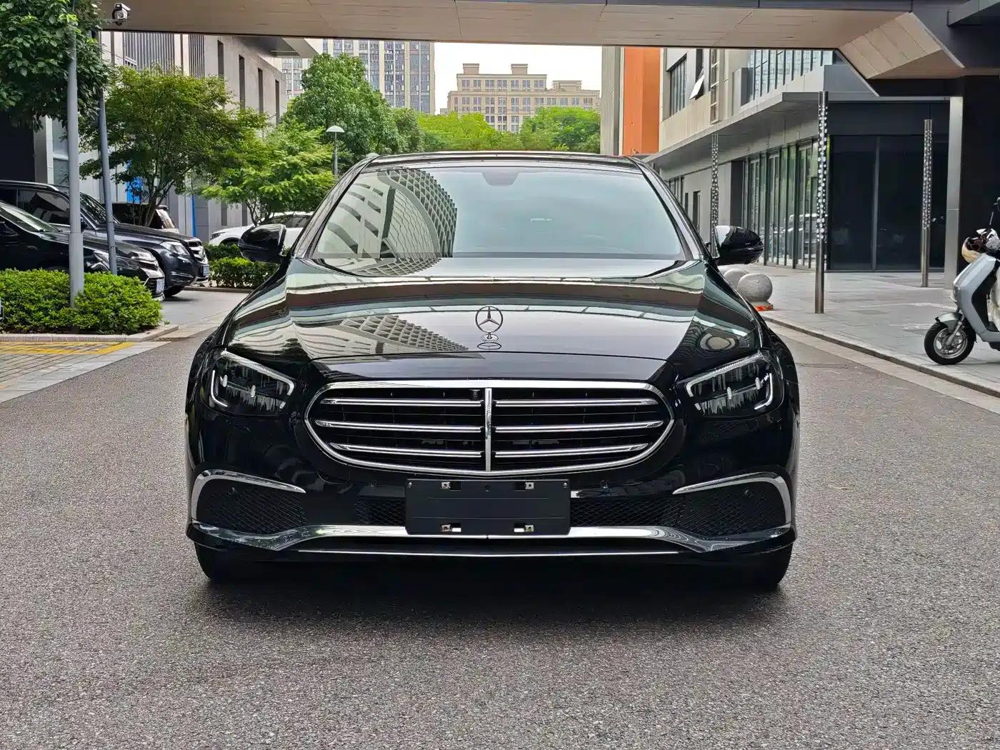 Mercedes-Benz E-Class 2023 E 300 L Fashion Edition — миниатюра 2