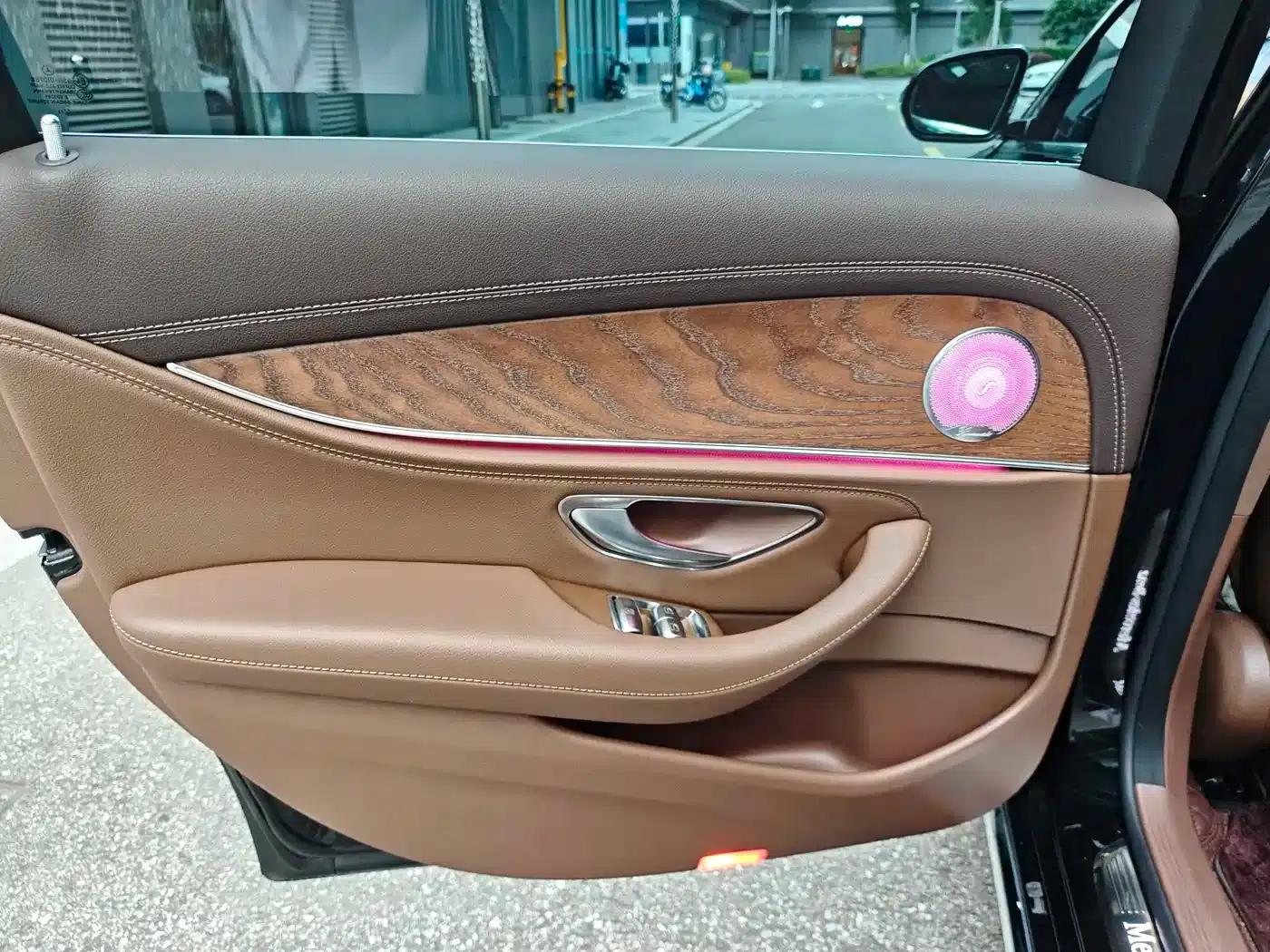 Mercedes-Benz E-Class 2023 E 300 L Fashion Edition — миниатюра 12