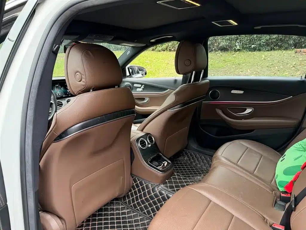 Mercedes-Benz E-Class 2022 E 300 L Sport Style — миниатюра 9