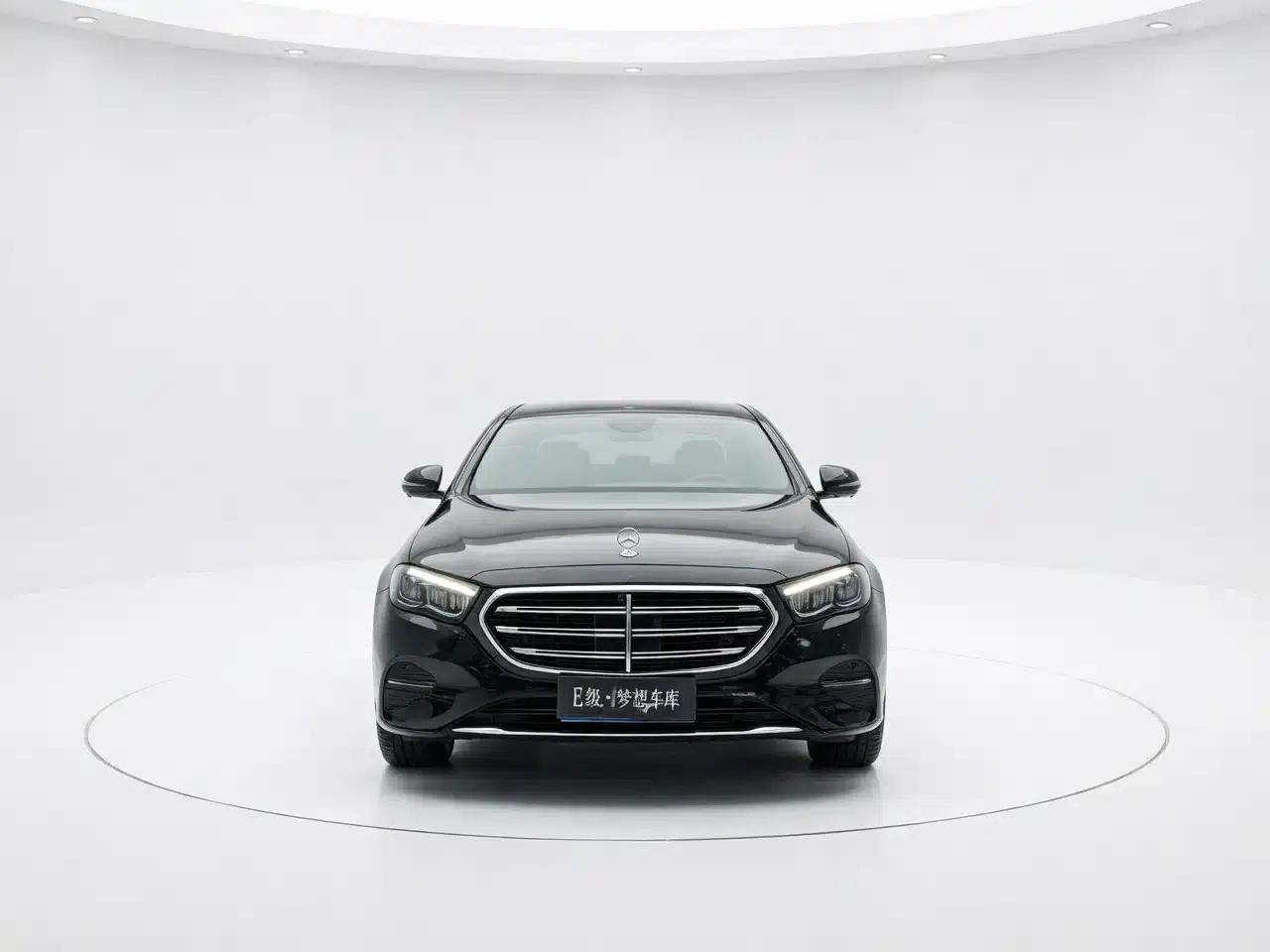 2024 Mercedes-Benz E-Class E 300 L Luxury — миниатюра 1
