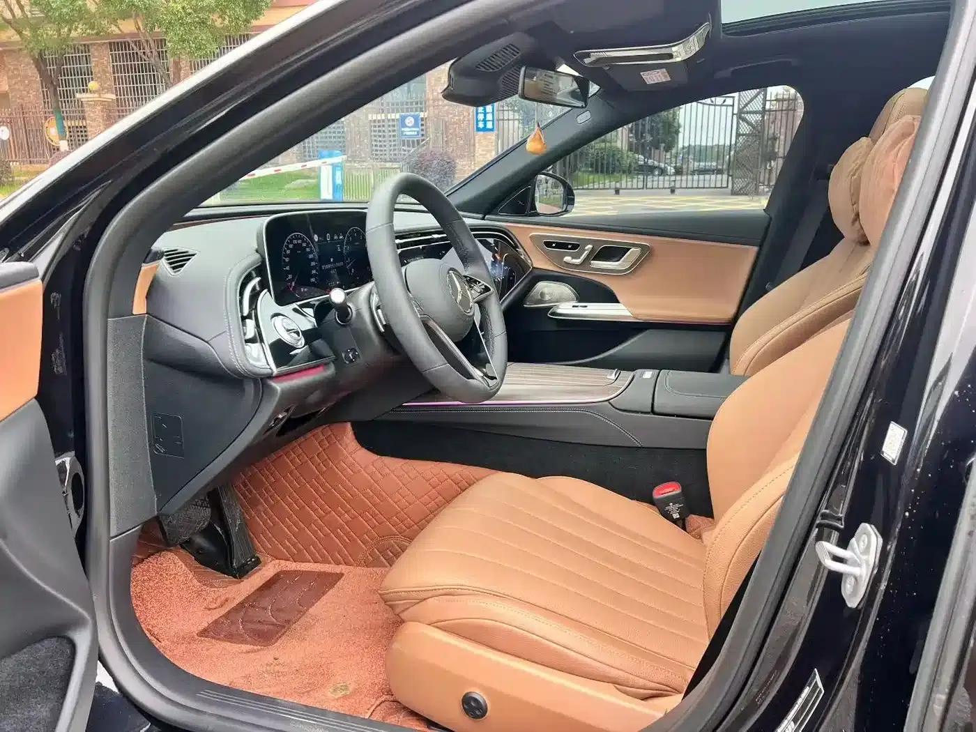 2025 Mercedes-Benz E-Class E 300 L Luxury — миниатюра 4
