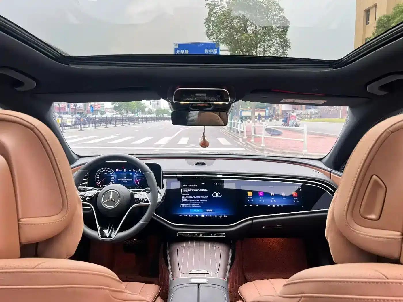 2025 Mercedes-Benz E-Class E 300 L Luxury — миниатюра 5