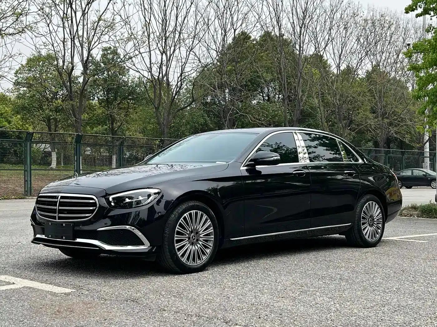 Mercedes-Benz E-Class 2023 E 300 L Fashion Edition — миниатюра 1