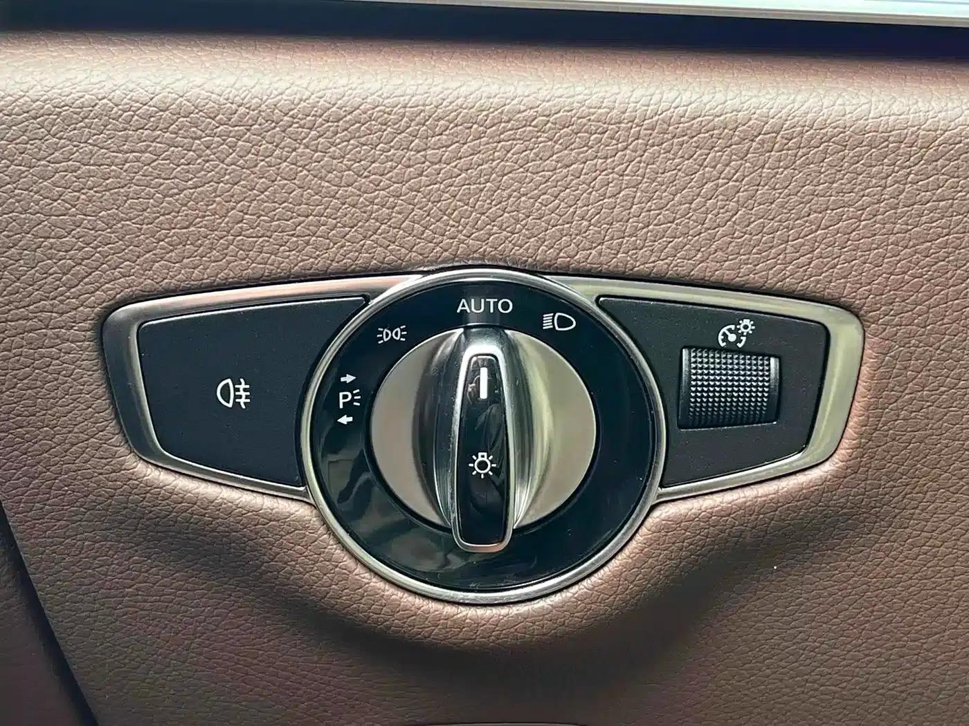 Mercedes-Benz E-Class 2023 E 300 L Fashion Edition — миниатюра 11