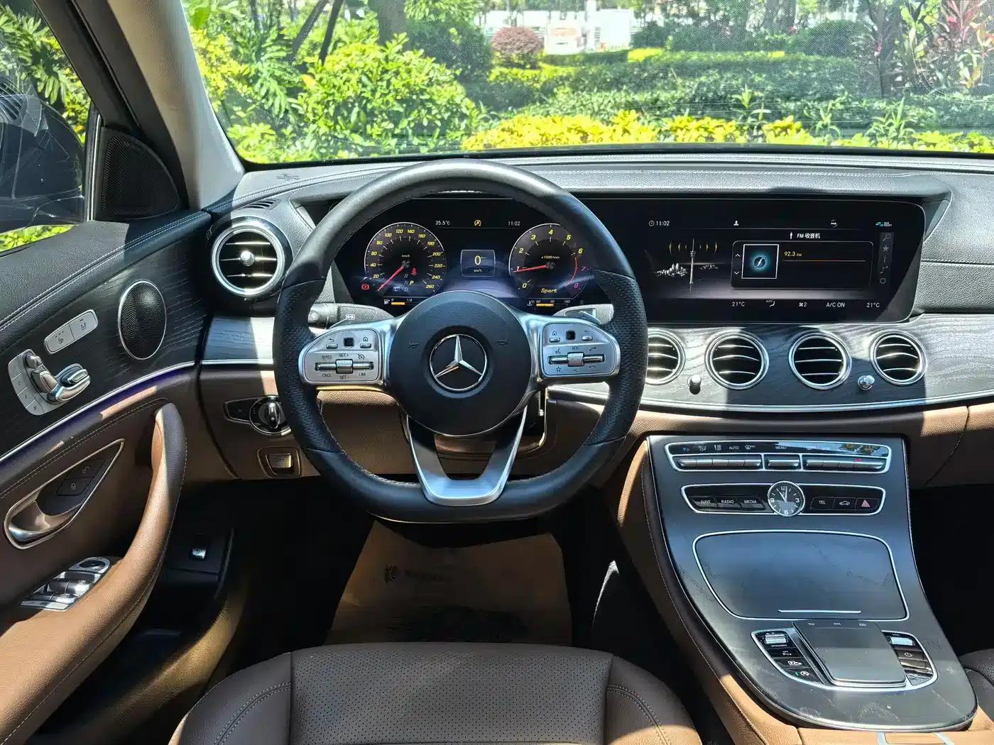Mercedes-Benz E-Class 2019 Facelift E 300 L Sport Style — миниатюра 6