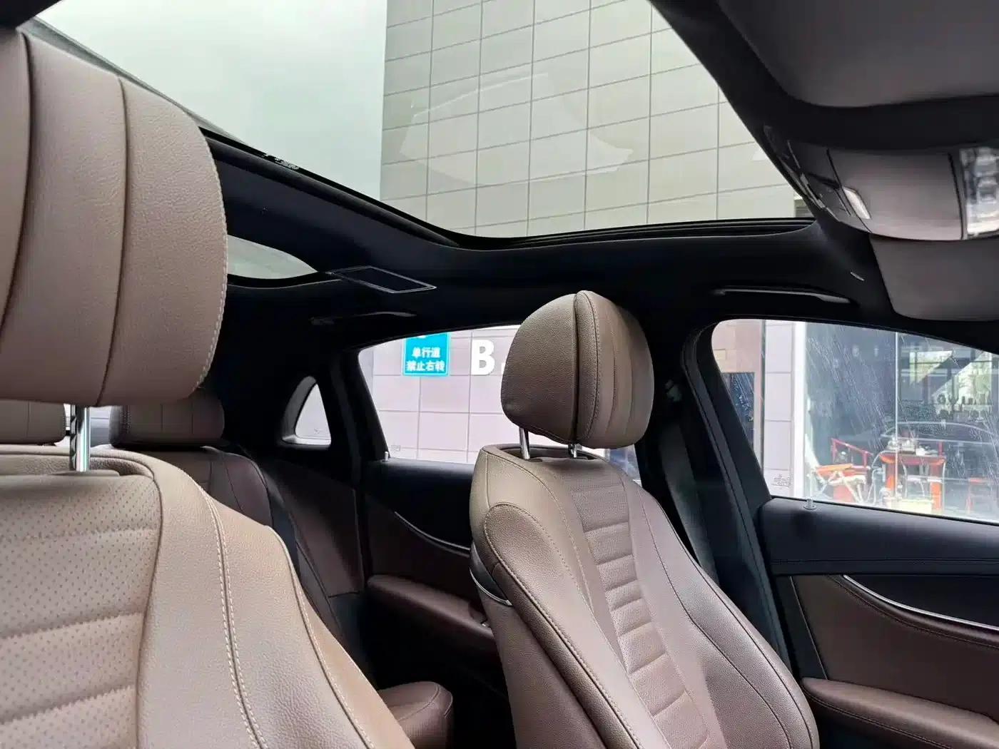Mercedes-Benz E-Class 2023 E 300 L Fashion Edition — миниатюра 26