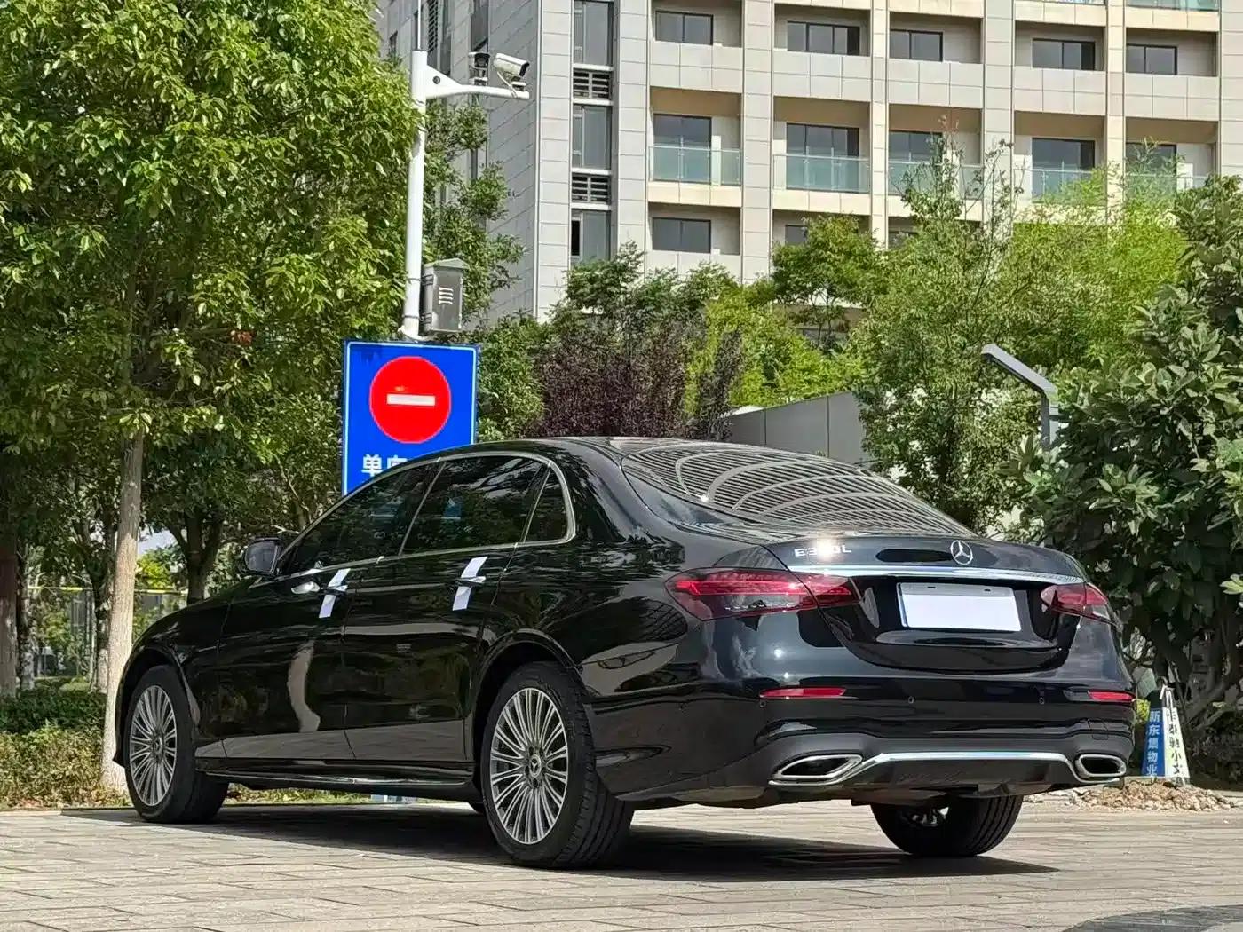 Mercedes-Benz E-Class 2023 E 300 L Fashion Edition — миниатюра 7