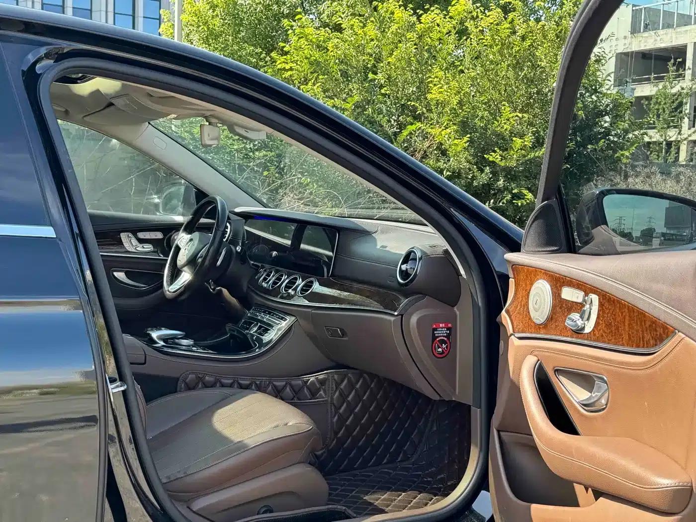2017 Mercedes-Benz E-Class E 300 L Luxury — миниатюра 12