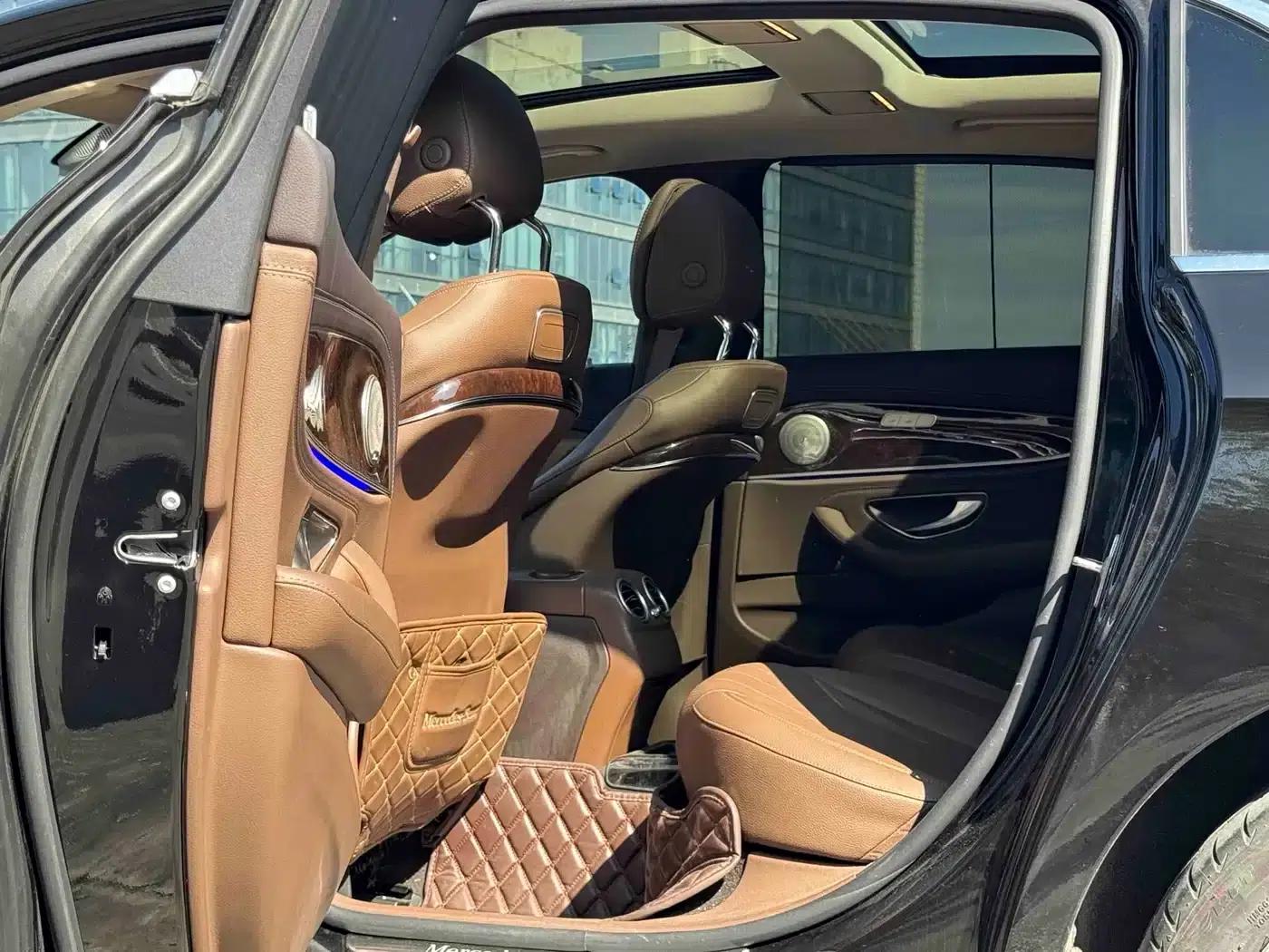 2017 Mercedes-Benz E-Class E 300 L Luxury — миниатюра 13