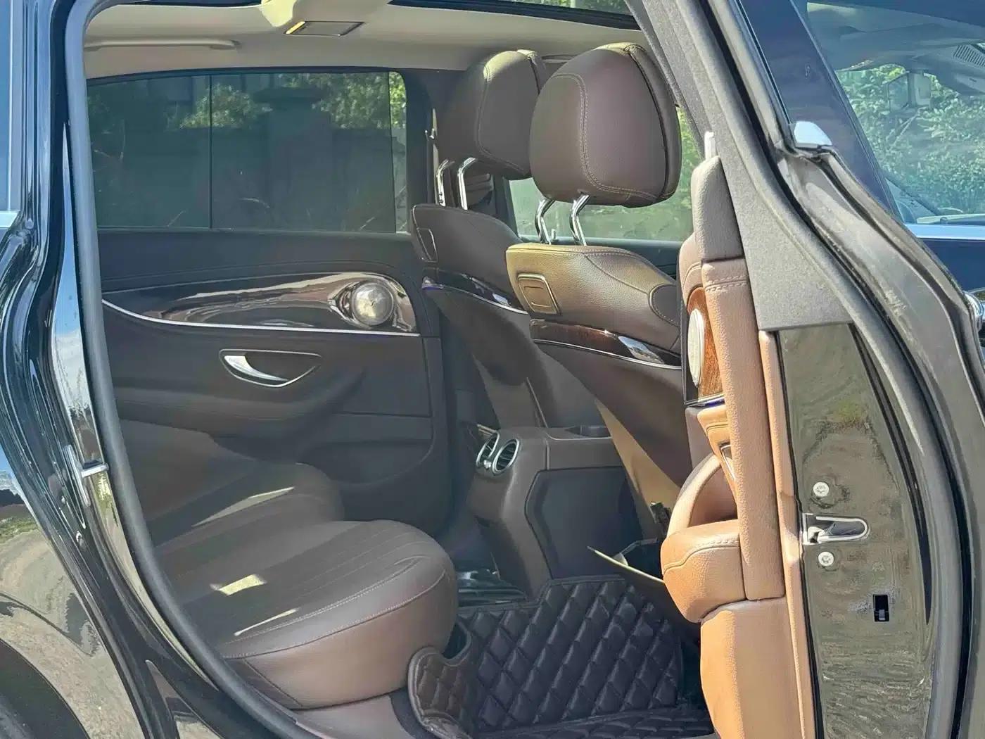 2017 Mercedes-Benz E-Class E 300 L Luxury — миниатюра 14