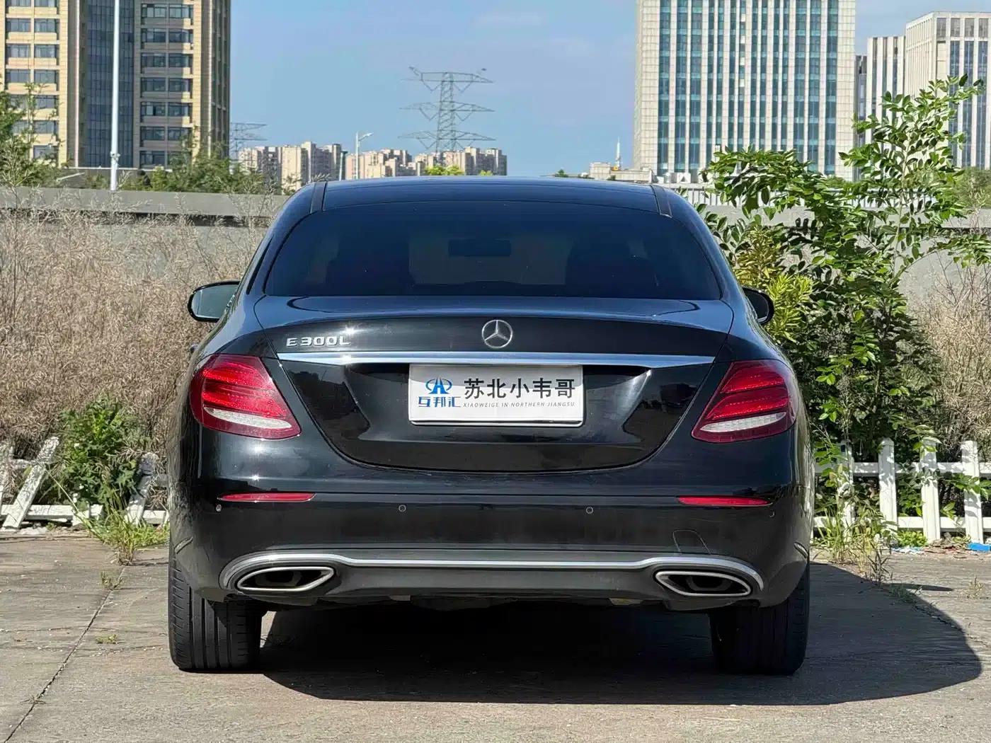 2017 Mercedes-Benz E-Class E 300 L Luxury — миниатюра 5