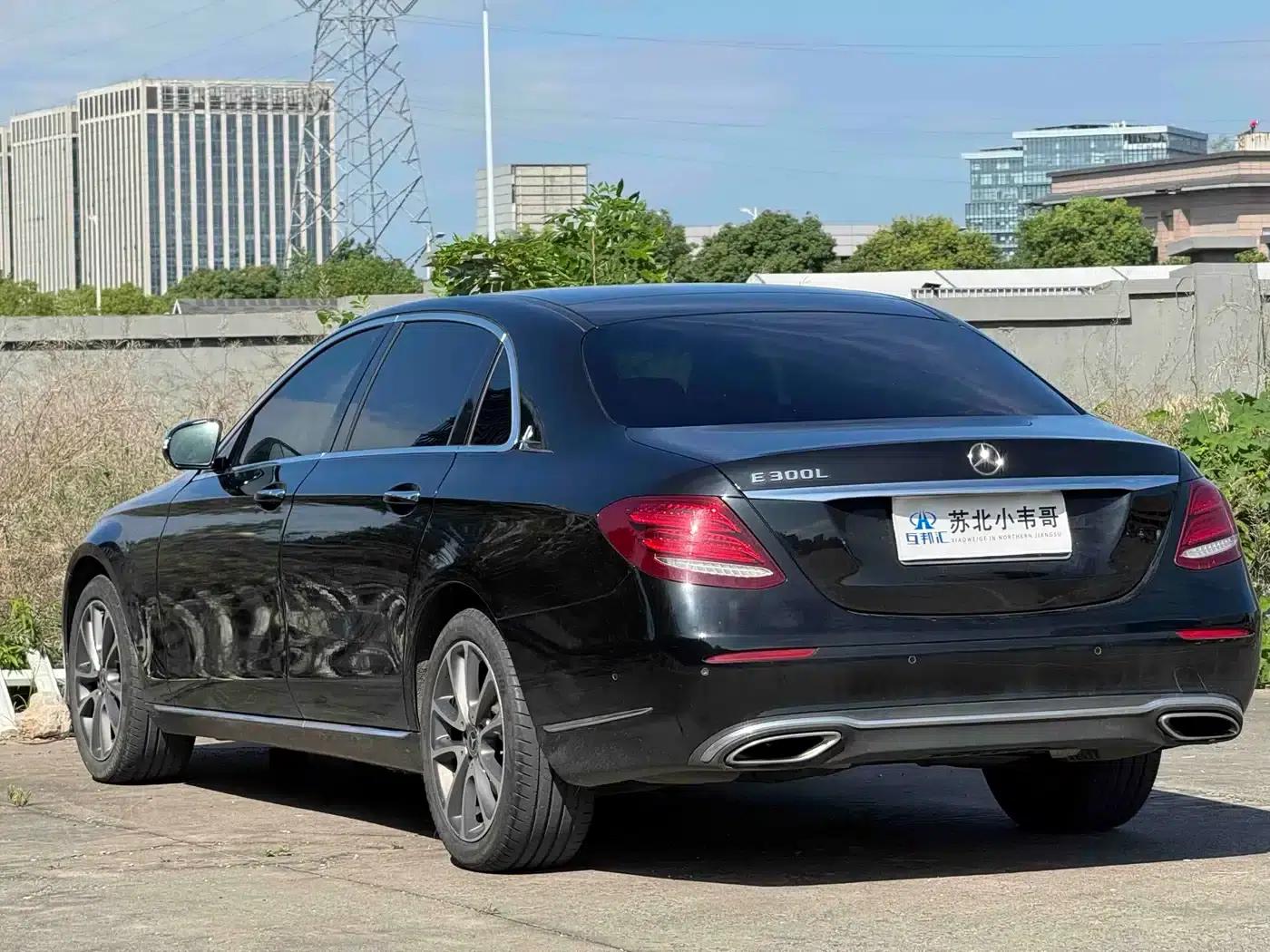 2017 Mercedes-Benz E-Class E 300 L Luxury — миниатюра 6