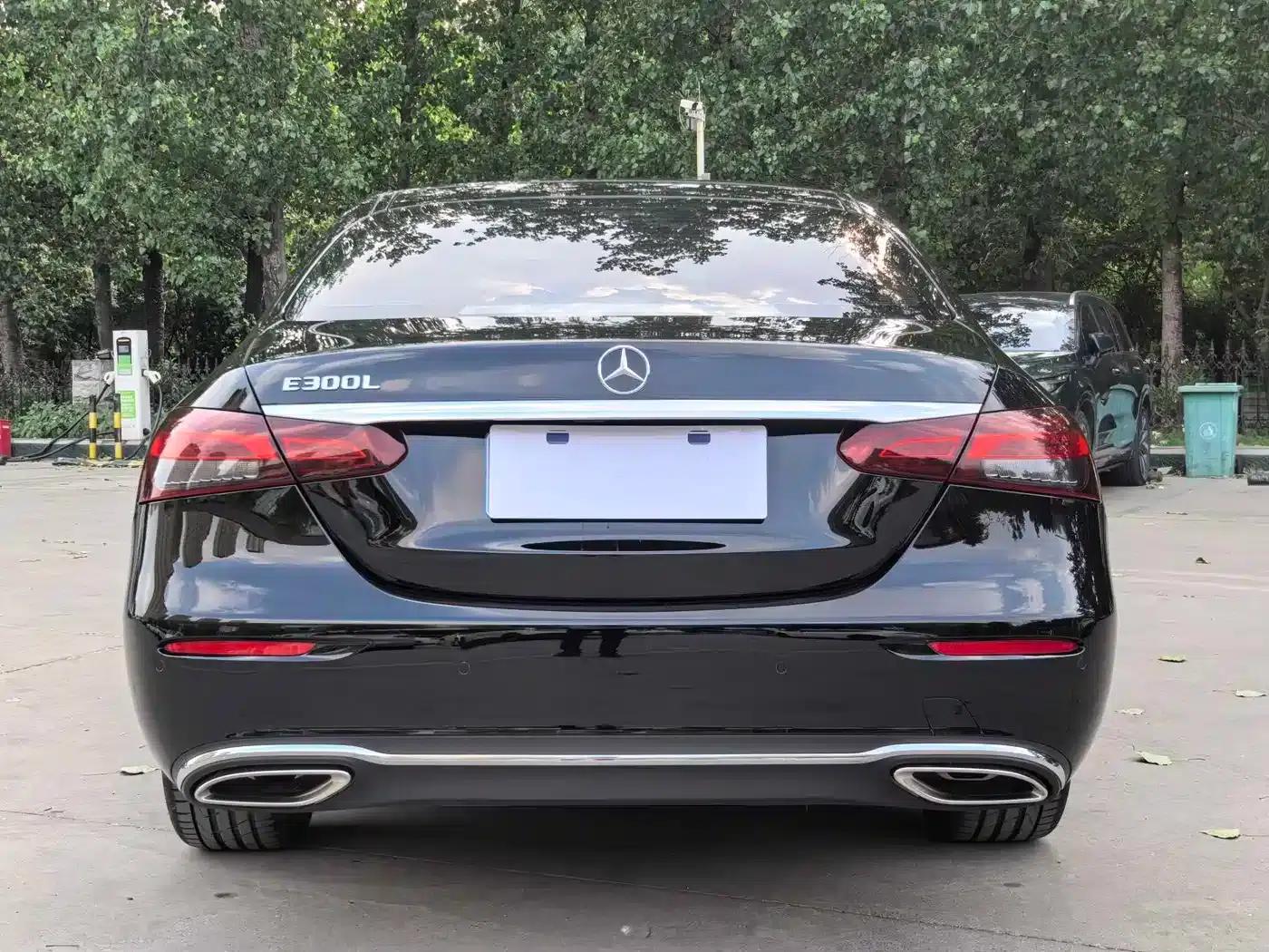 Mercedes-Benz E-Class 2023 Facelift E 300 L Fashion Model — миниатюра 16
