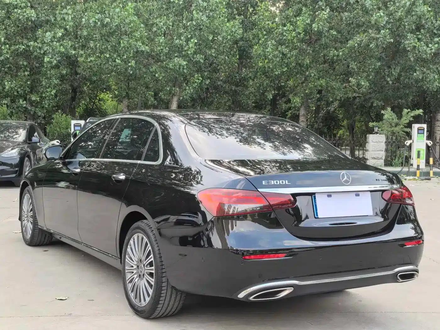 Mercedes-Benz E-Class 2023 Facelift E 300 L Fashion Model — миниатюра 17
