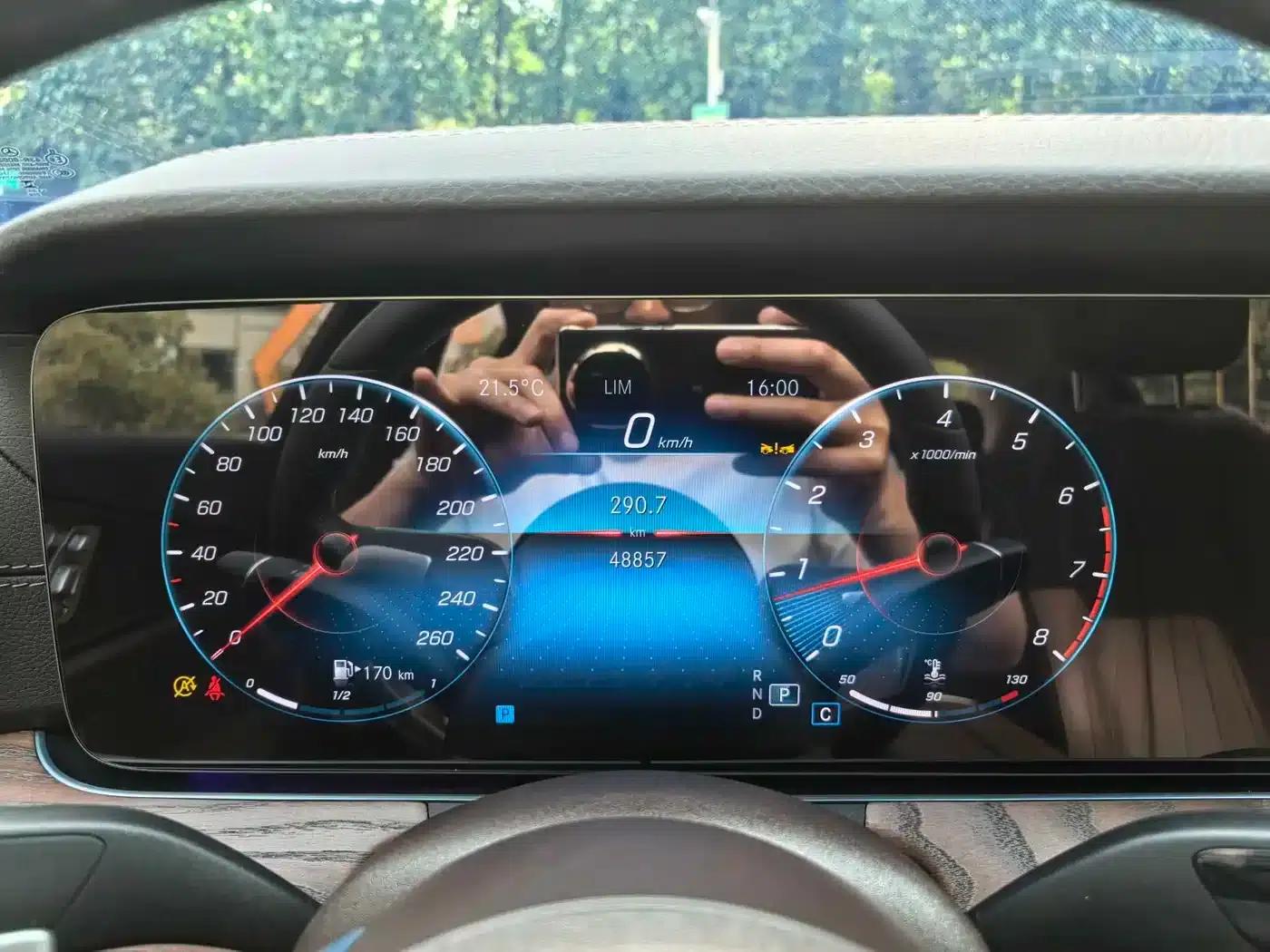Mercedes-Benz E-Class 2023 Facelift E 300 L Fashion Model — миниатюра 7
