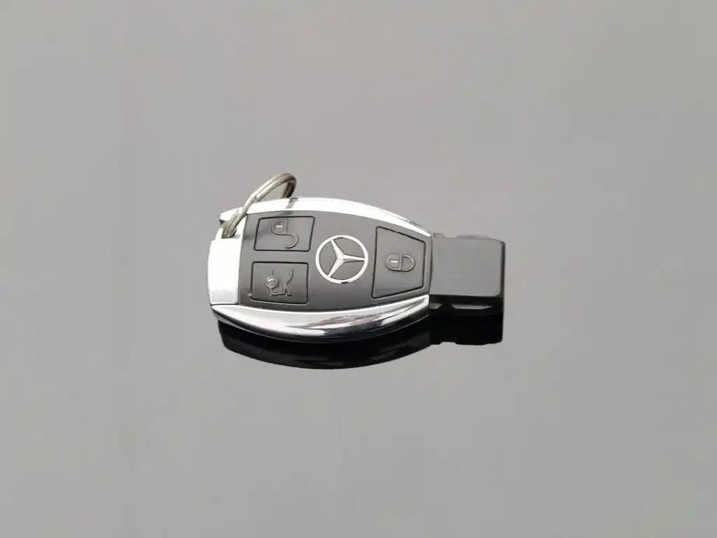 2014 Mercedes-Benz E-Class E 260 L Sport — миниатюра 19