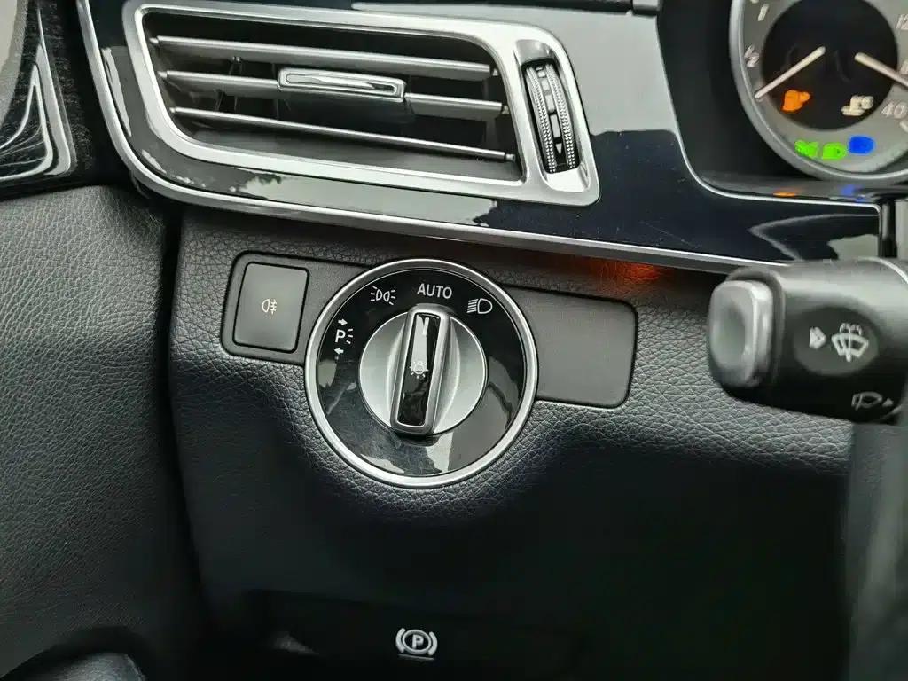 2014 Mercedes-Benz E-Class E 260 L Sport — миниатюра 21