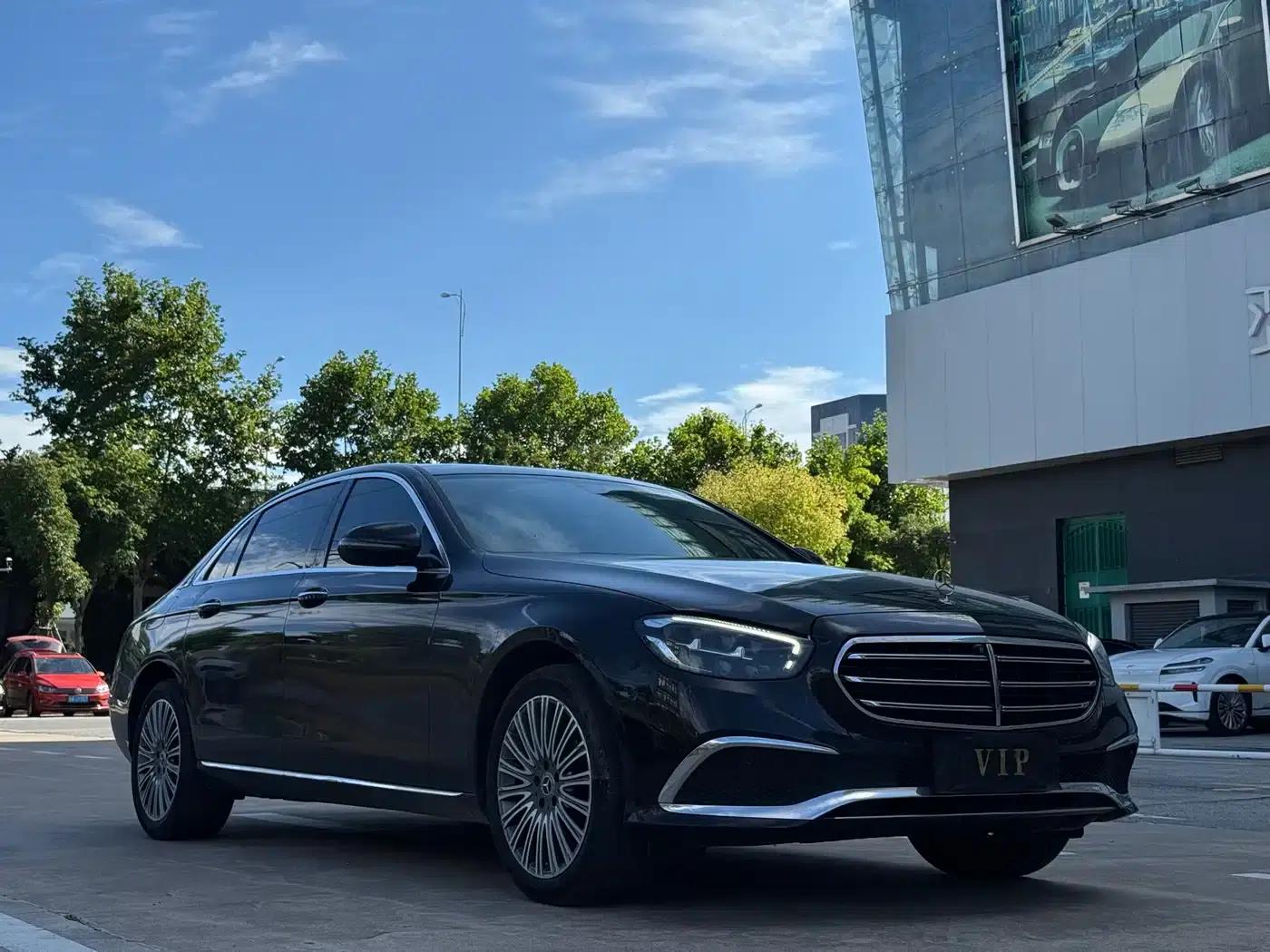 Mercedes-Benz E-Class 2023 Facelift E 300 L Fashion Model — миниатюра 3