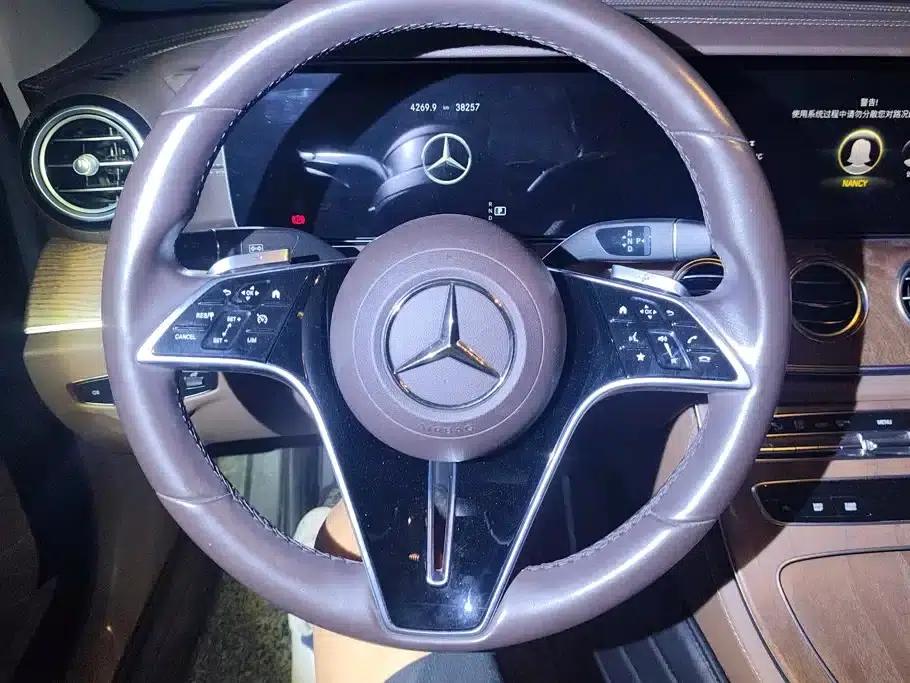 Mercedes-Benz E-Class 2022 E 300 L Fashion Edition — миниатюра 15