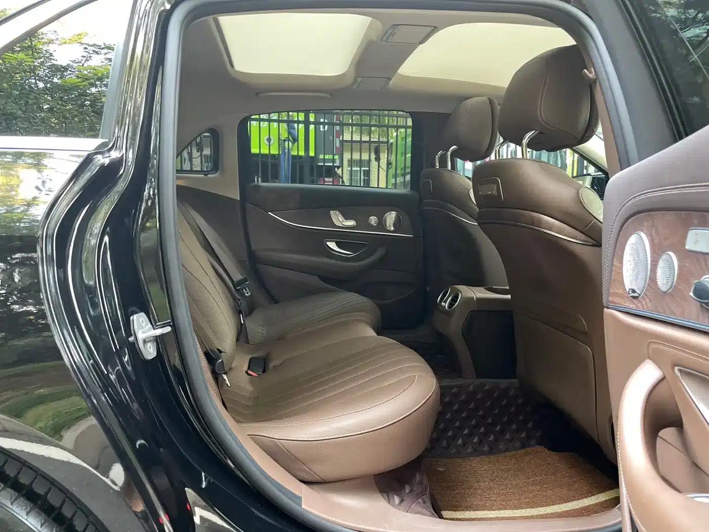 Mercedes-Benz E-Class 2020 Facelift E 300 L Fashion Model — миниатюра 13