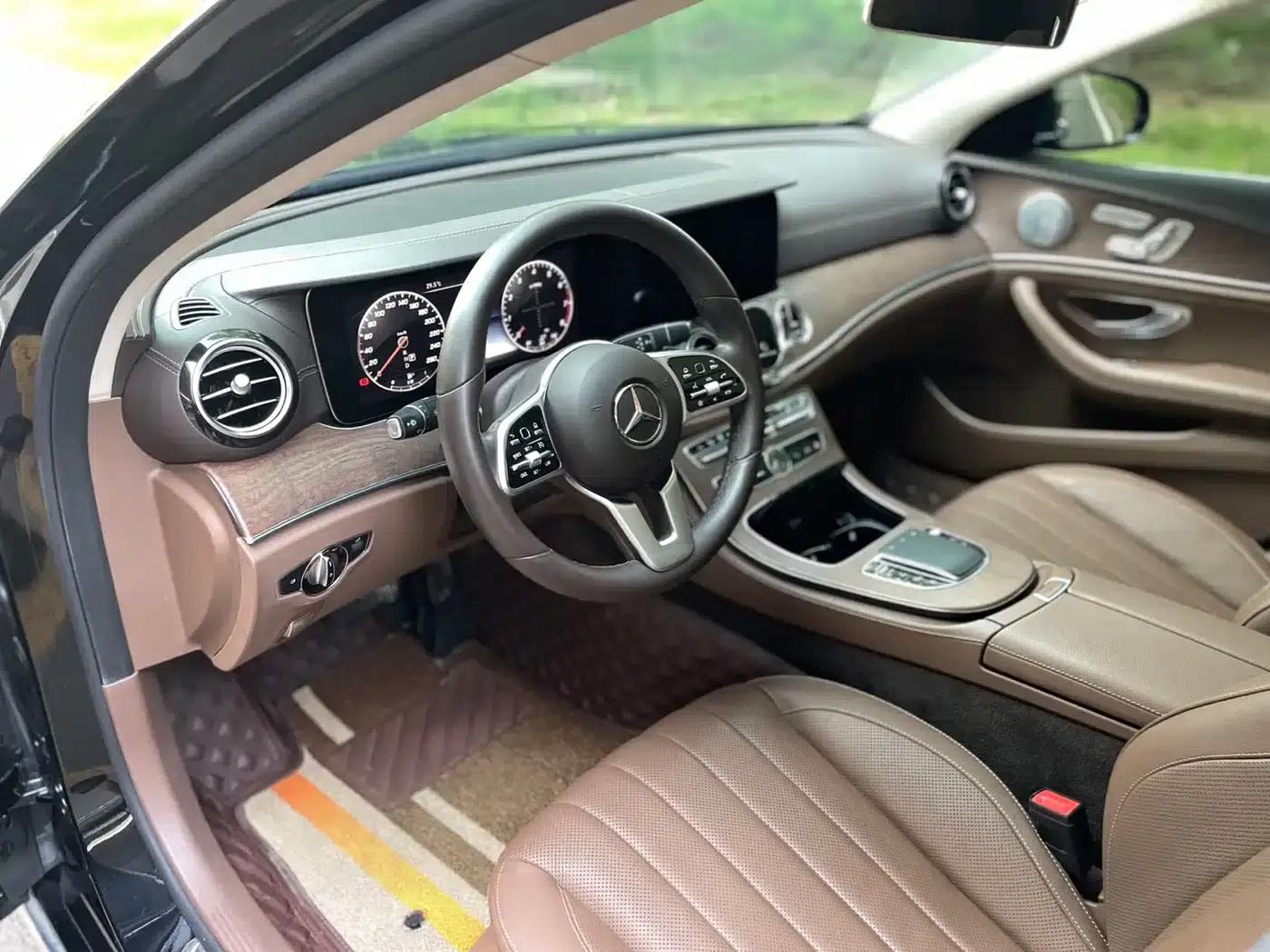 Mercedes-Benz E-Class 2020 Facelift E 300 L Fashion Model — миниатюра 19