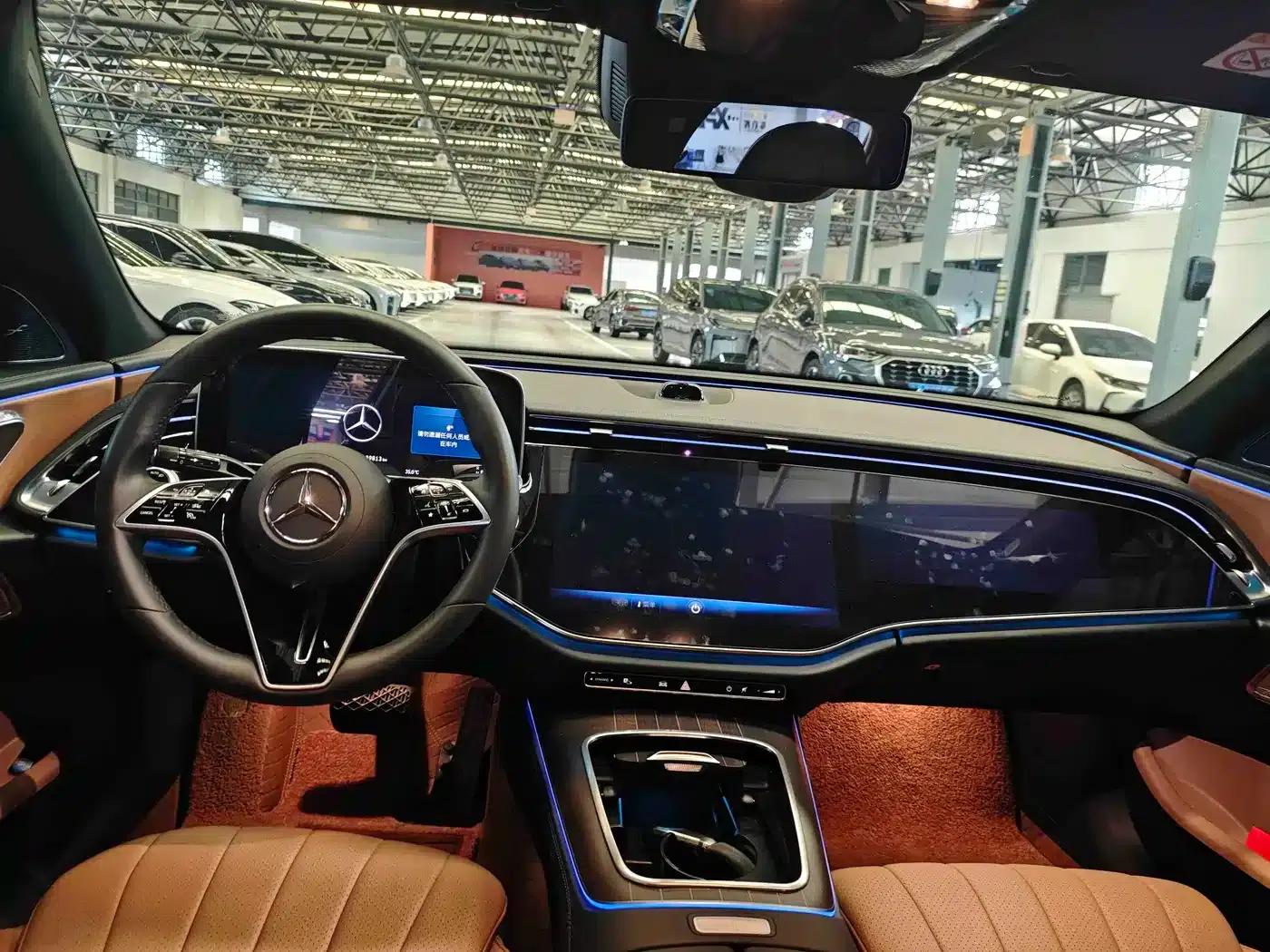 2025 Mercedes-Benz E-Class E 300 L Luxury — миниатюра 4