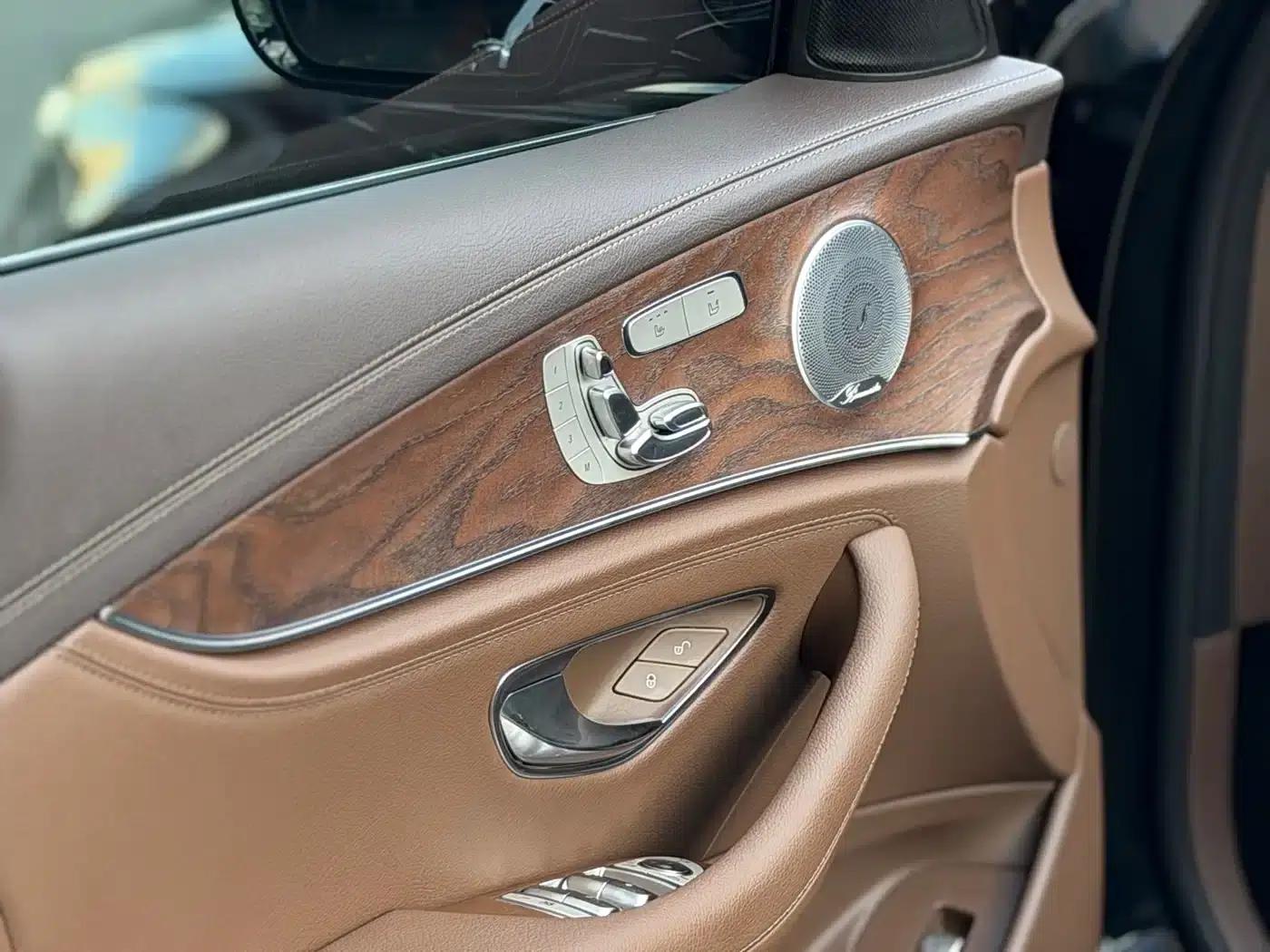 Mercedes-Benz E-Class 2019 Facelift E 300 L Luxury — миниатюра 7