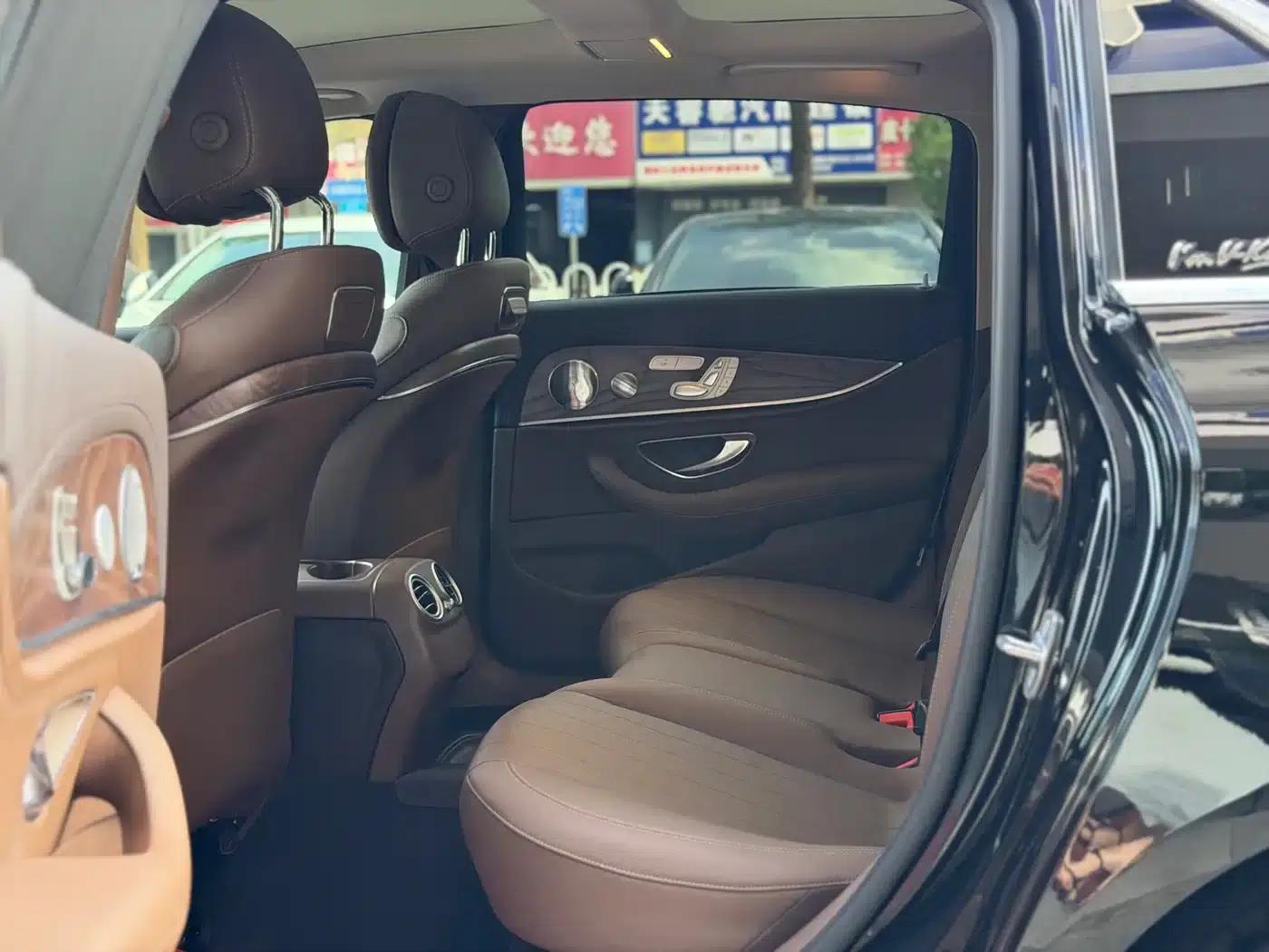 Mercedes-Benz E-Class 2019 Facelift E 300 L Luxury — миниатюра 8