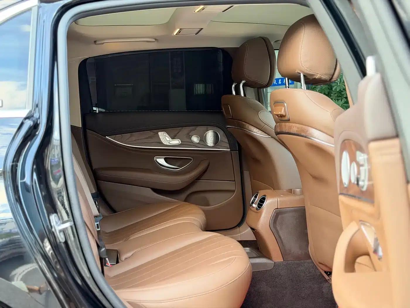 Mercedes-Benz E-Class 2019 Facelift E 300 L Luxury — миниатюра 9