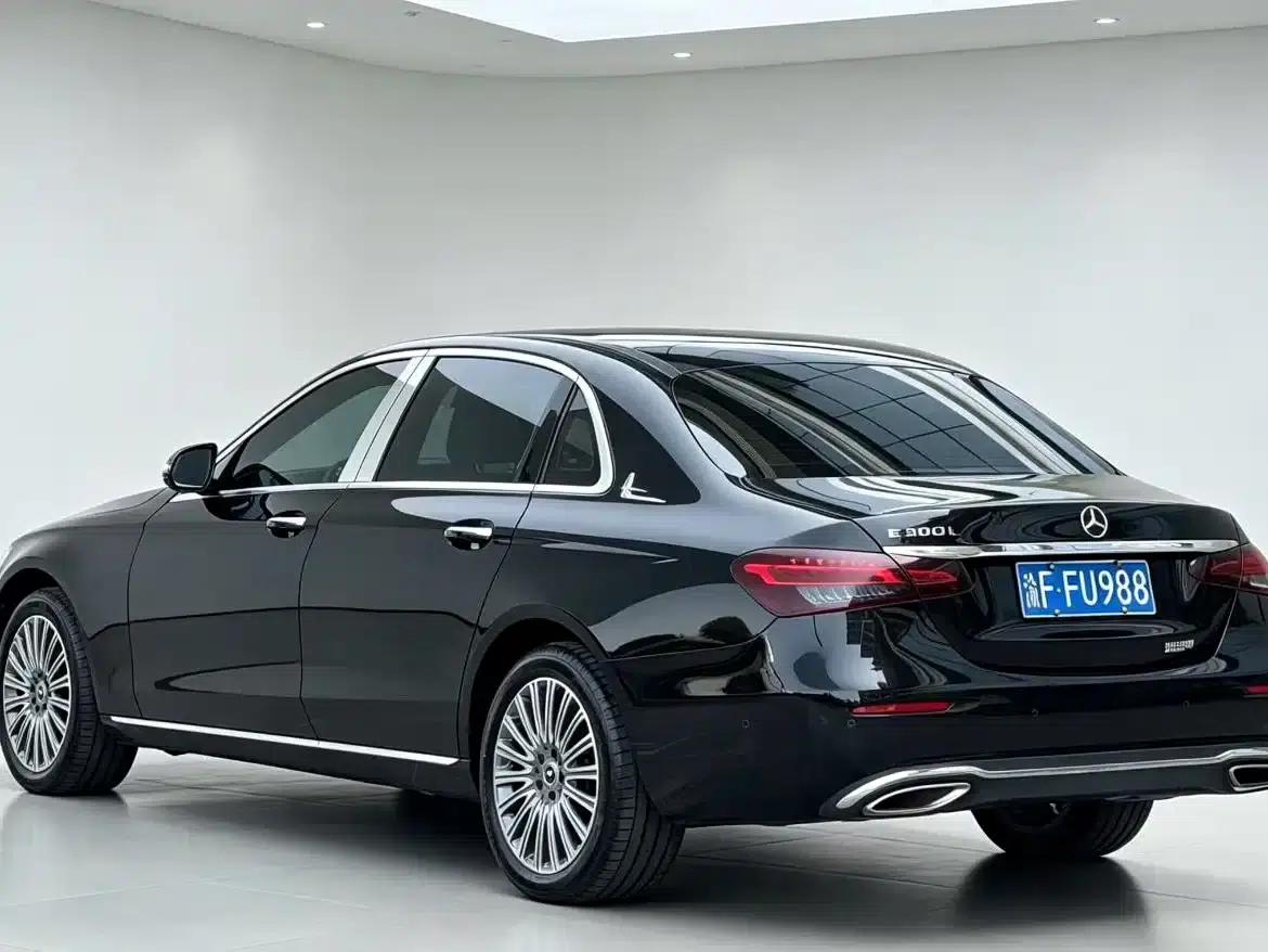 Mercedes-Benz E-Class 2021 E 300 L Fashion Edition — миниатюра 2