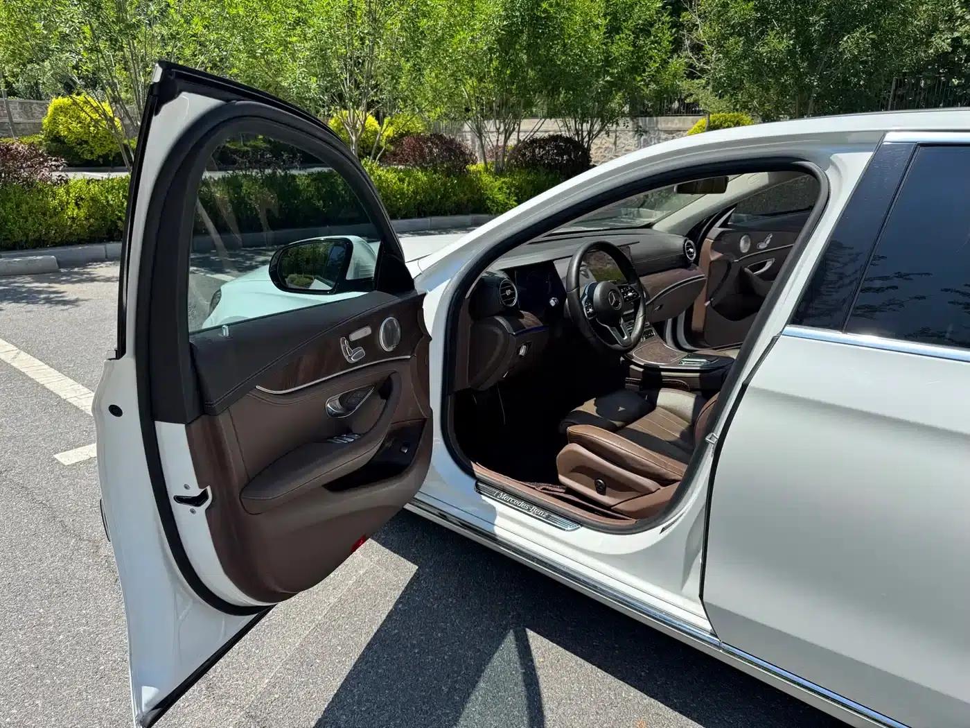 2019 Mercedes-Benz E-Class E 200 L — миниатюра 11