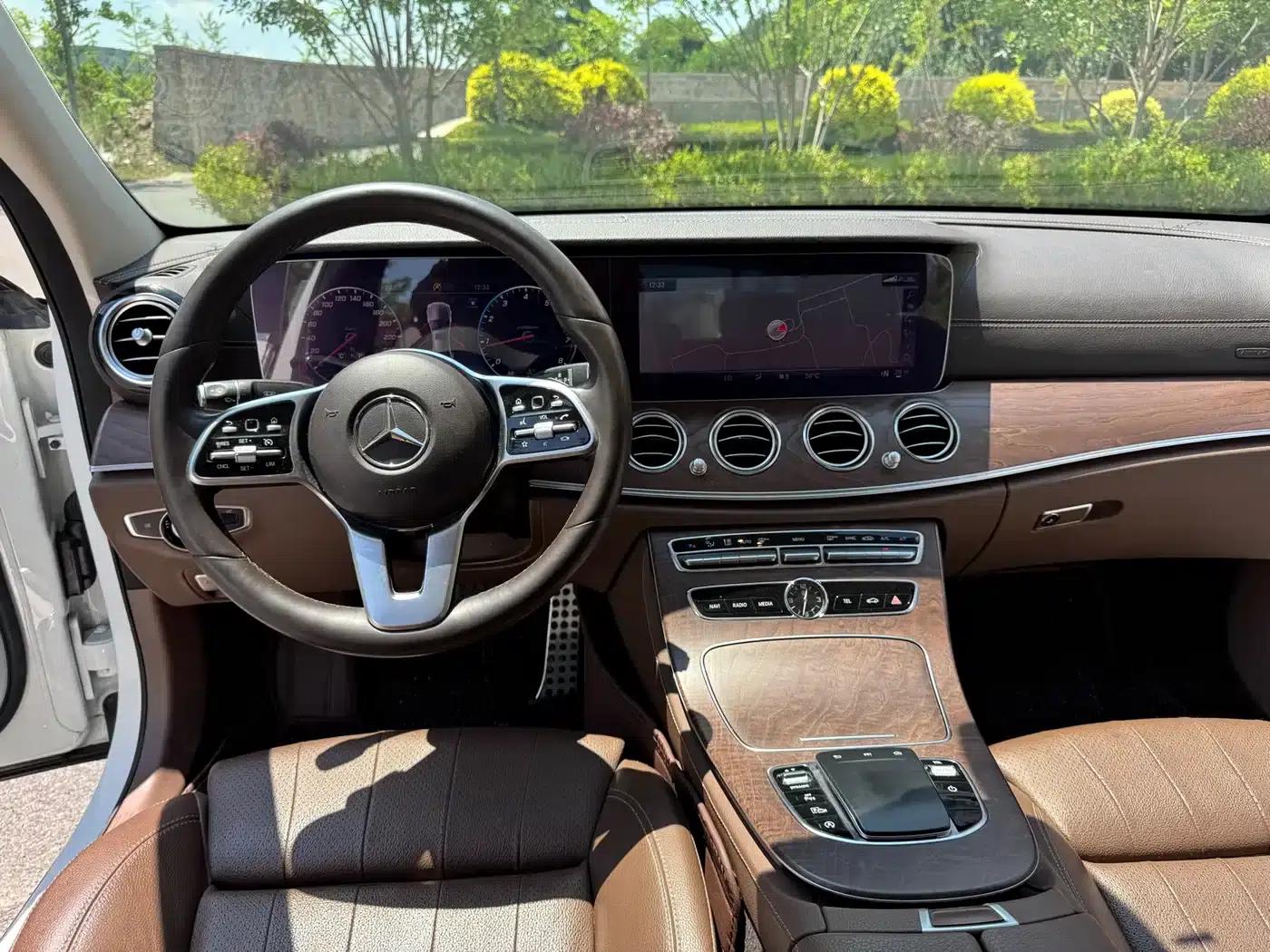 2019 Mercedes-Benz E-Class E 200 L — миниатюра 13