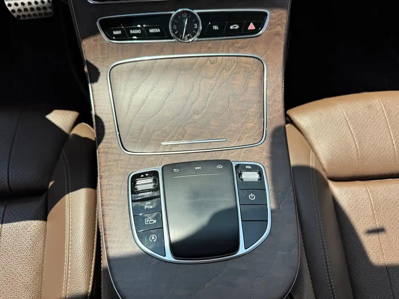 2019 Mercedes-Benz E-Class E 200 L — миниатюра 16