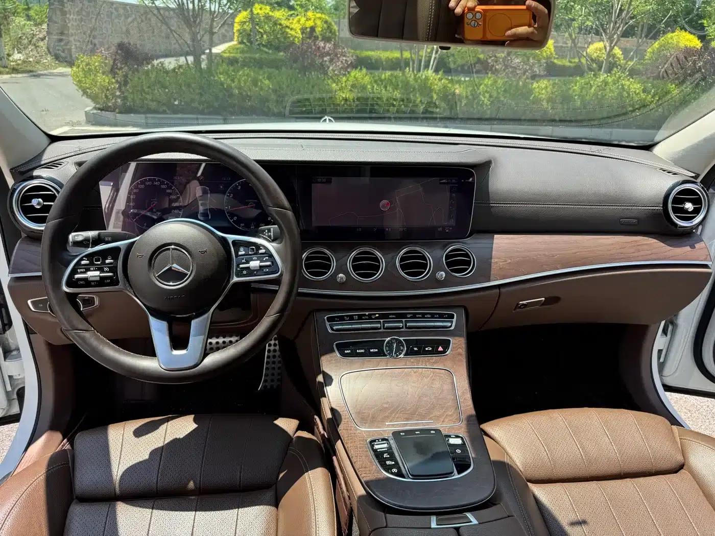 2019 Mercedes-Benz E-Class E 200 L — миниатюра 19