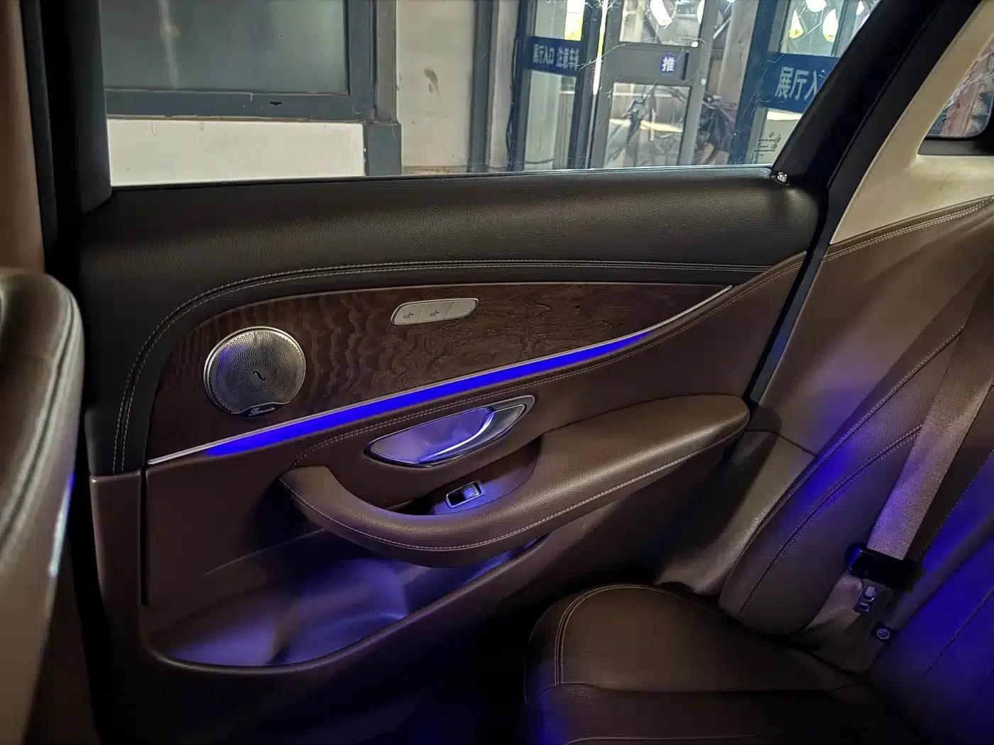 2019 Mercedes-Benz E-Class E 200 L — миниатюра 32