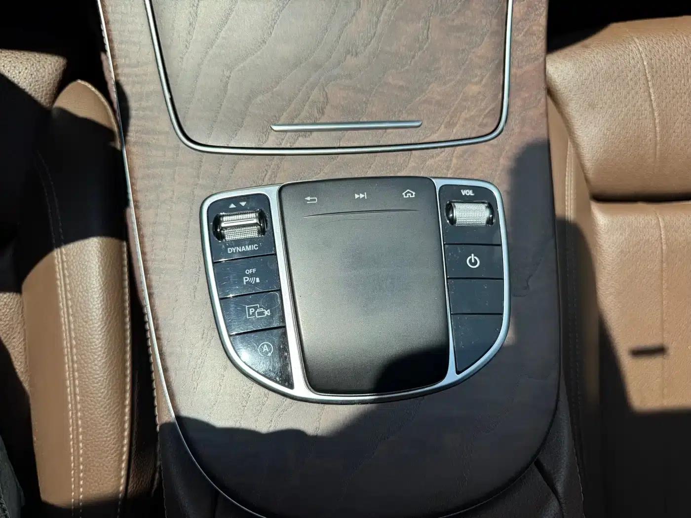 2019 Mercedes-Benz E-Class E 200 L — миниатюра 34
