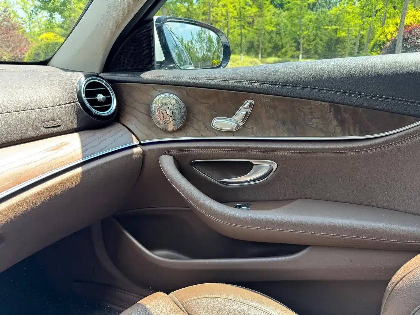 2019 Mercedes-Benz E-Class E 200 L — миниатюра 38