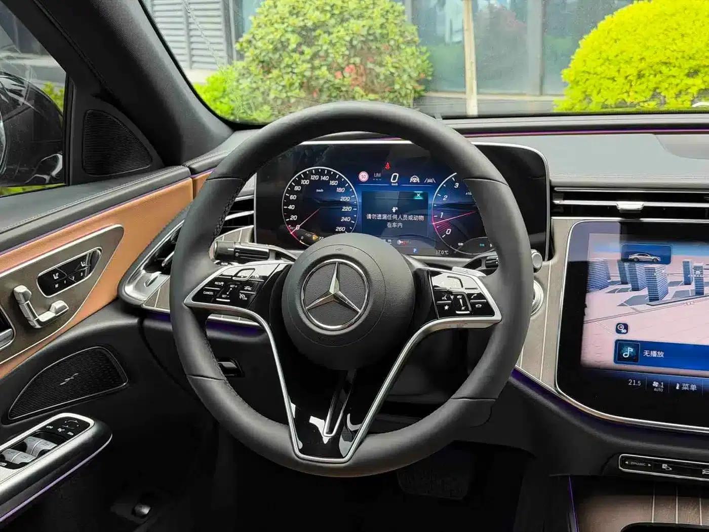 Mercedes-Benz E-Class 2025 E 300 L Fashion Edition — миниатюра 10