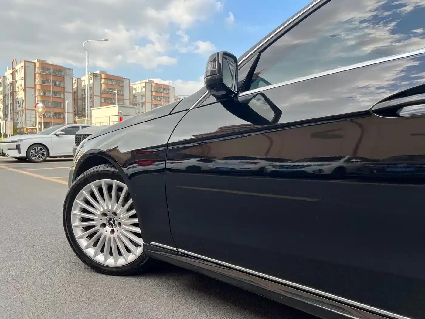 2015 Mercedes-Benz E-Class E 260 L — миниатюра 17