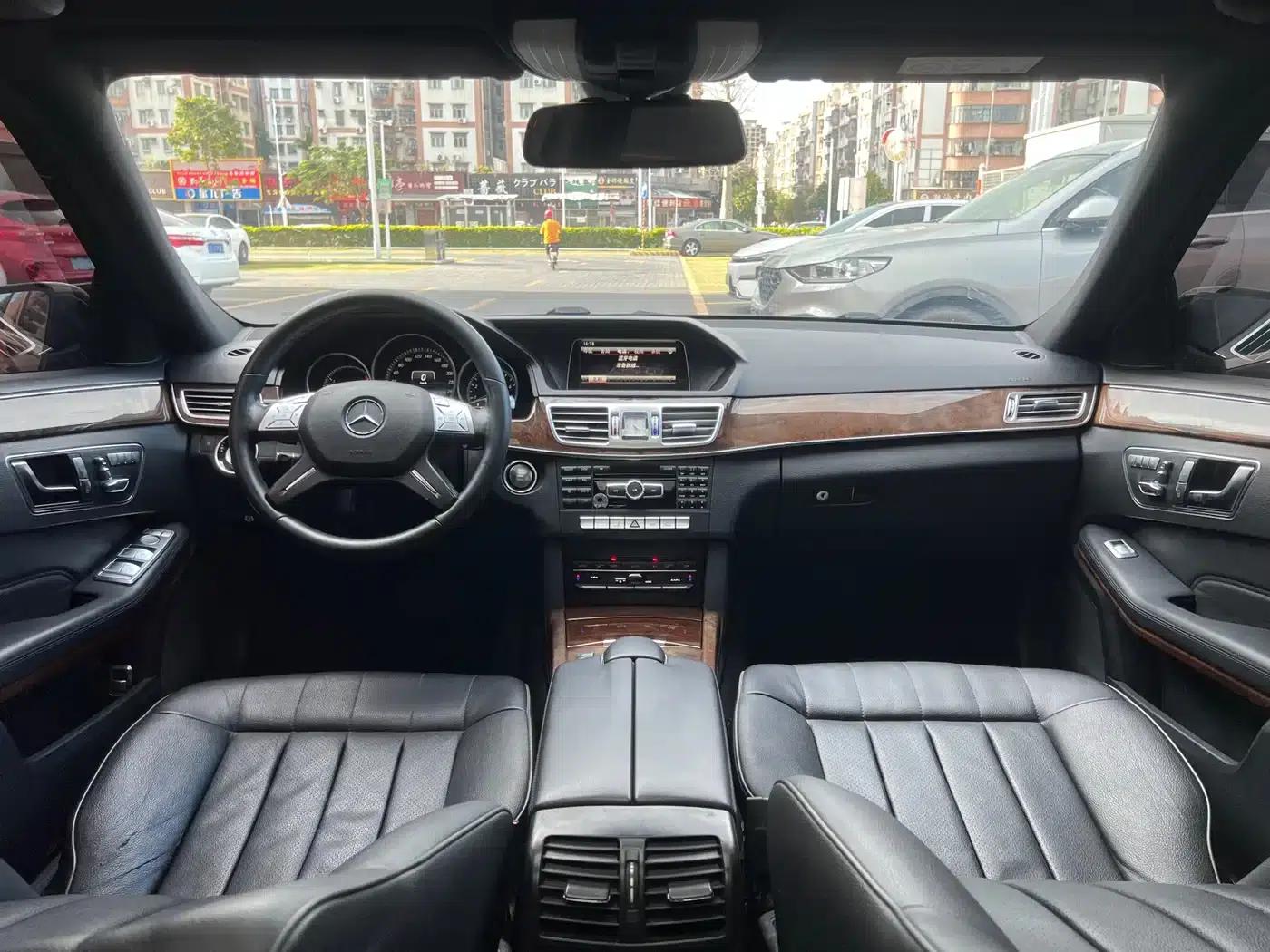 2015 Mercedes-Benz E-Class E 260 L — миниатюра 23