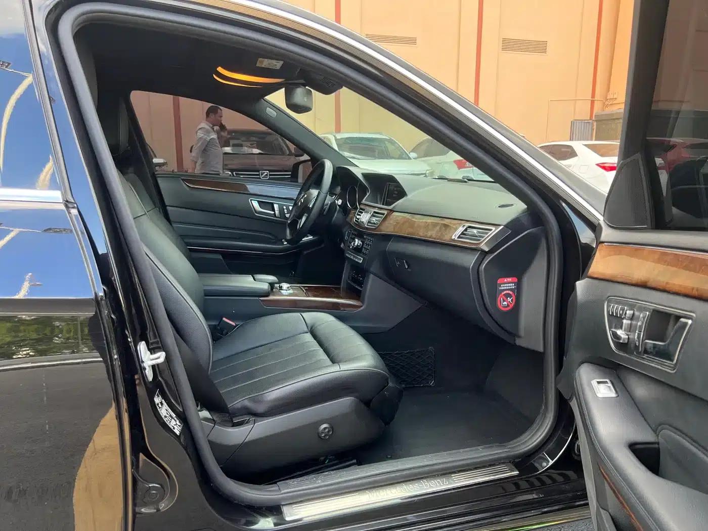2015 Mercedes-Benz E-Class E 260 L — миниатюра 10