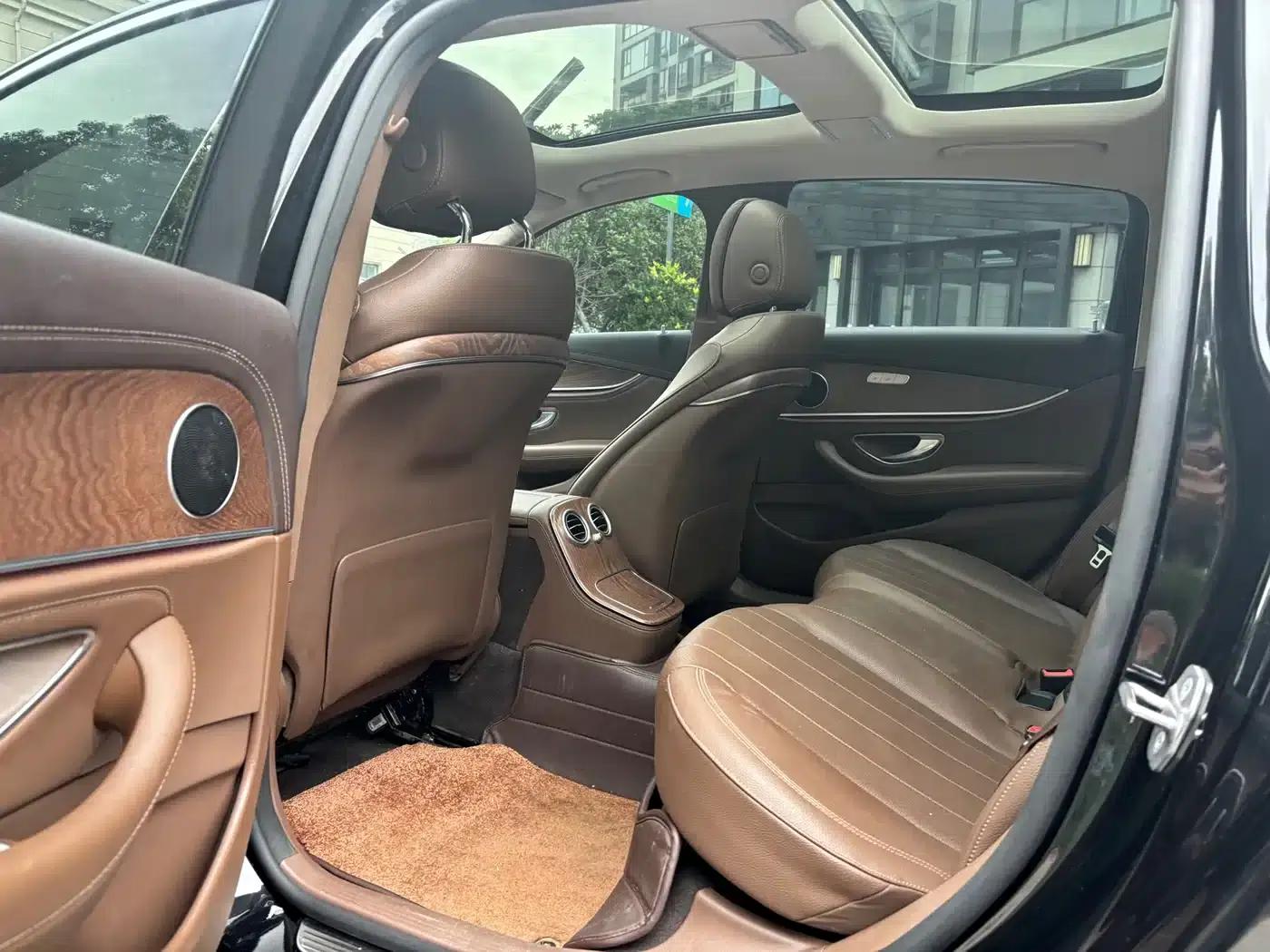 Mercedes-Benz E-Class 2022 E 300 L Fashion Edition — миниатюра 11