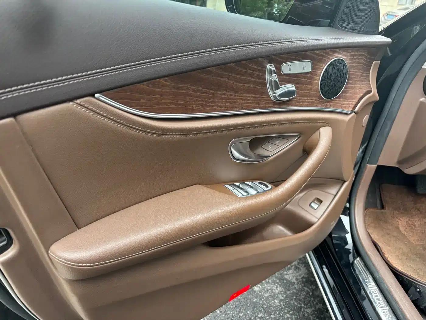 Mercedes-Benz E-Class 2022 E 300 L Fashion Edition — миниатюра 4