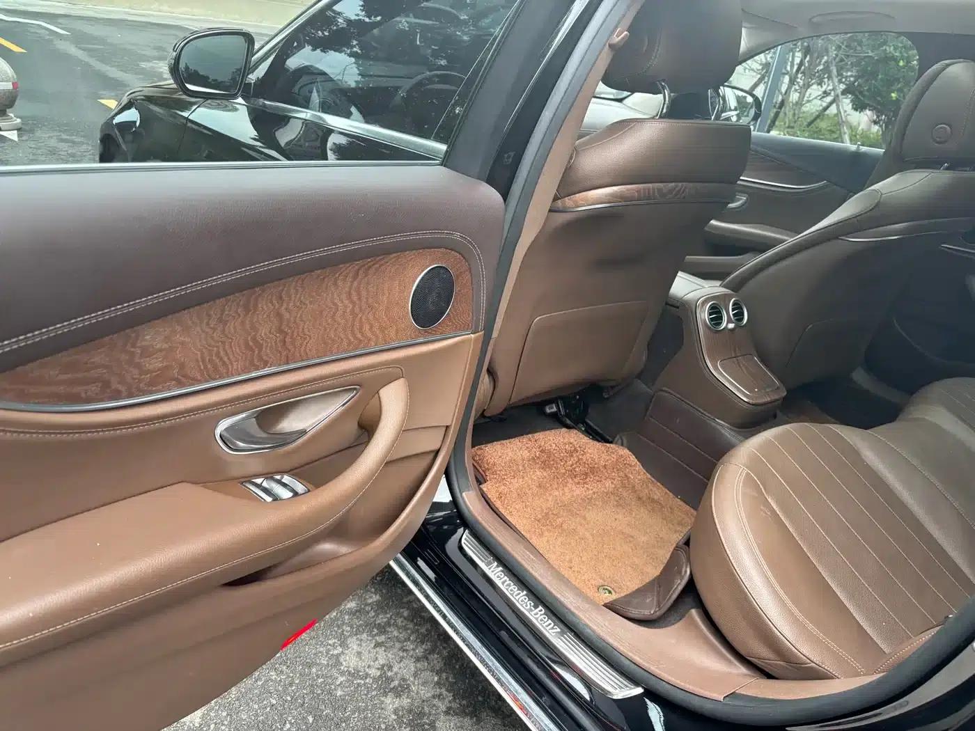 Mercedes-Benz E-Class 2022 E 300 L Fashion Edition — миниатюра 10