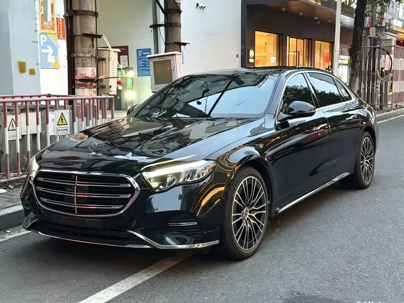 2025 Mercedes-Benz E-Class E 300 L Luxury — миниатюра 1